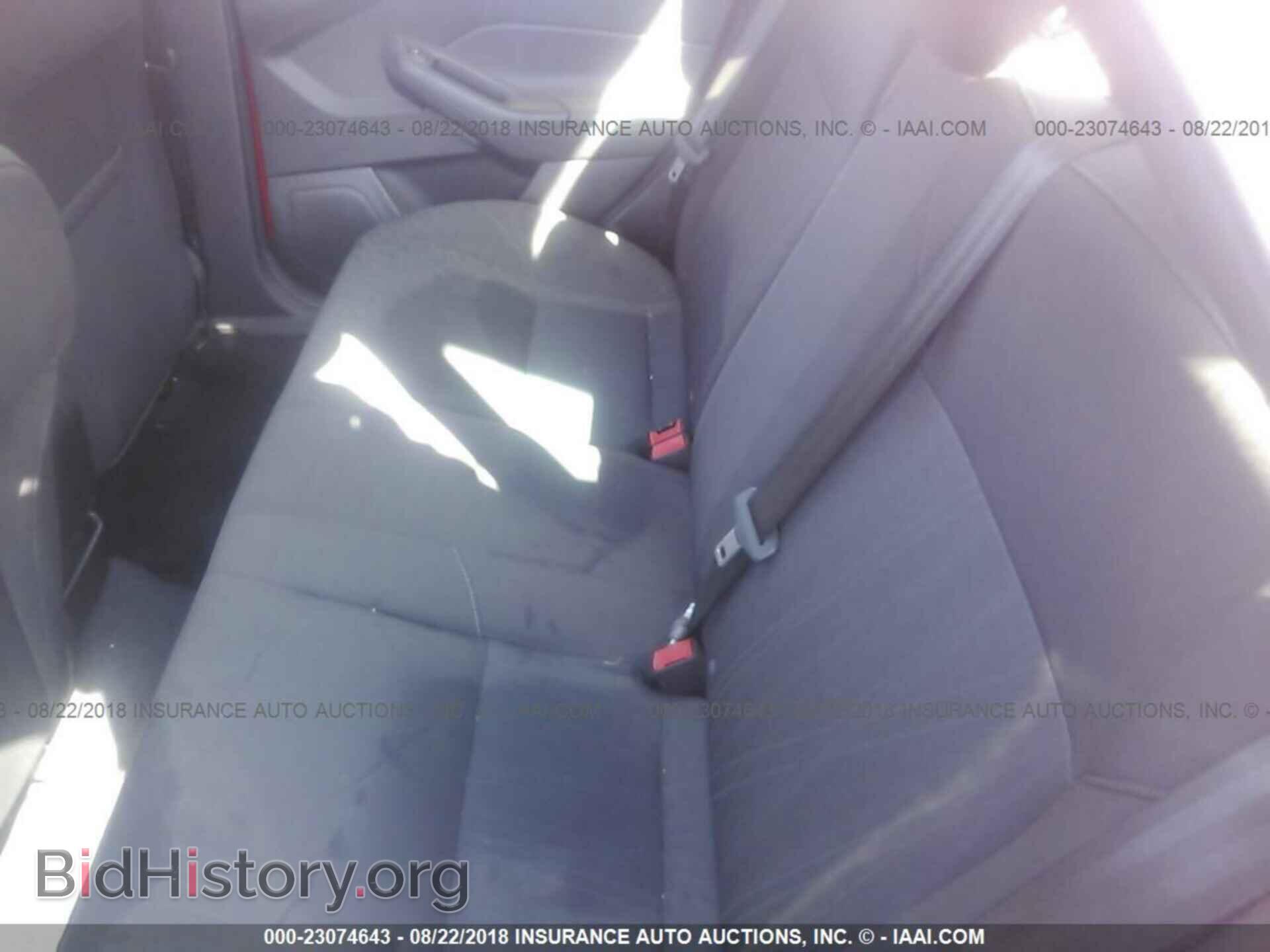 2017 Ford Focus - VIN: 1FADP3F28HL267541 - Photo 8