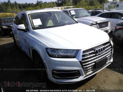 2018 Audi Q7, белый — VIN WA1VAAF79JD029479, IAAI