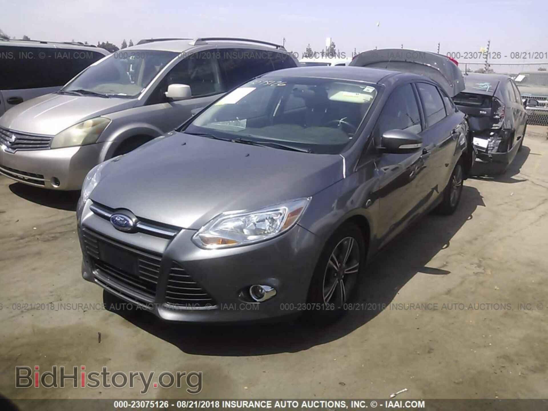 2014 Ford Focus - VIN: 1FADP3F29EL357552 - Photo 2