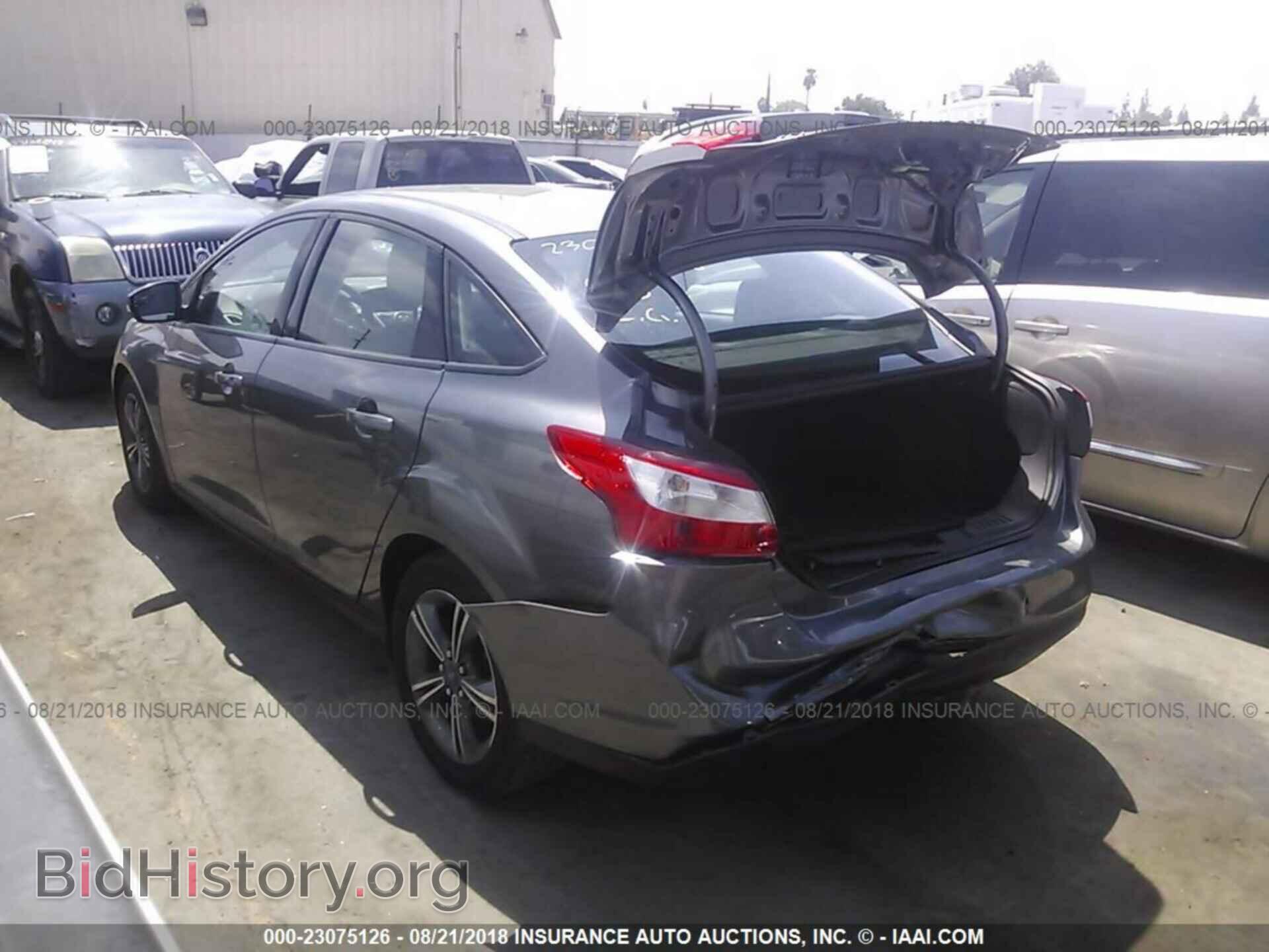 2014 Ford Focus - VIN: 1FADP3F29EL357552 - Photo 3