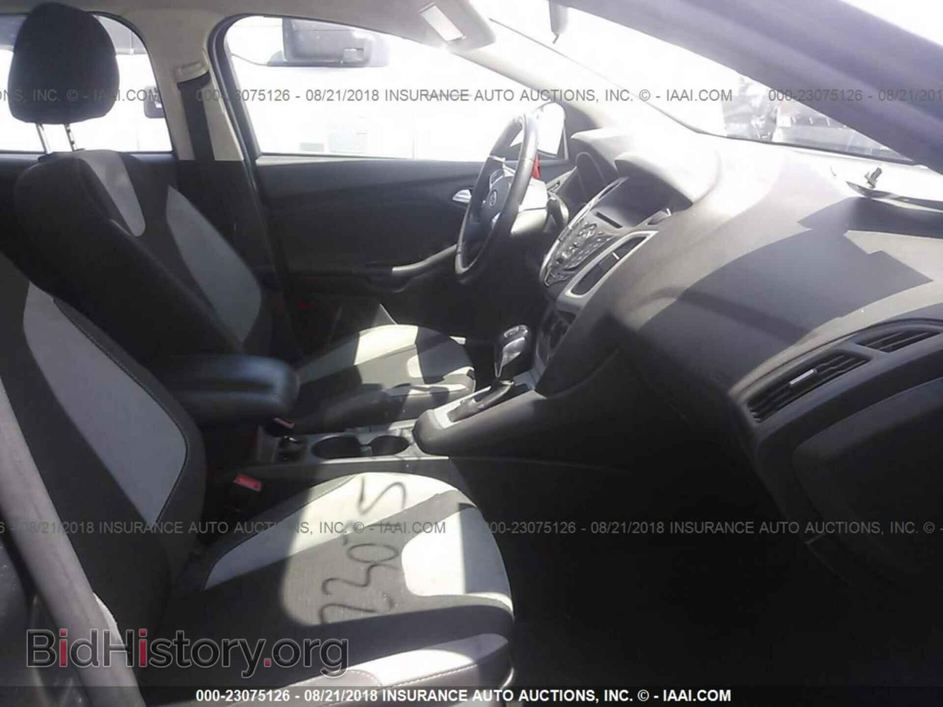 2014 Ford Focus - VIN: 1FADP3F29EL357552 - Photo 5