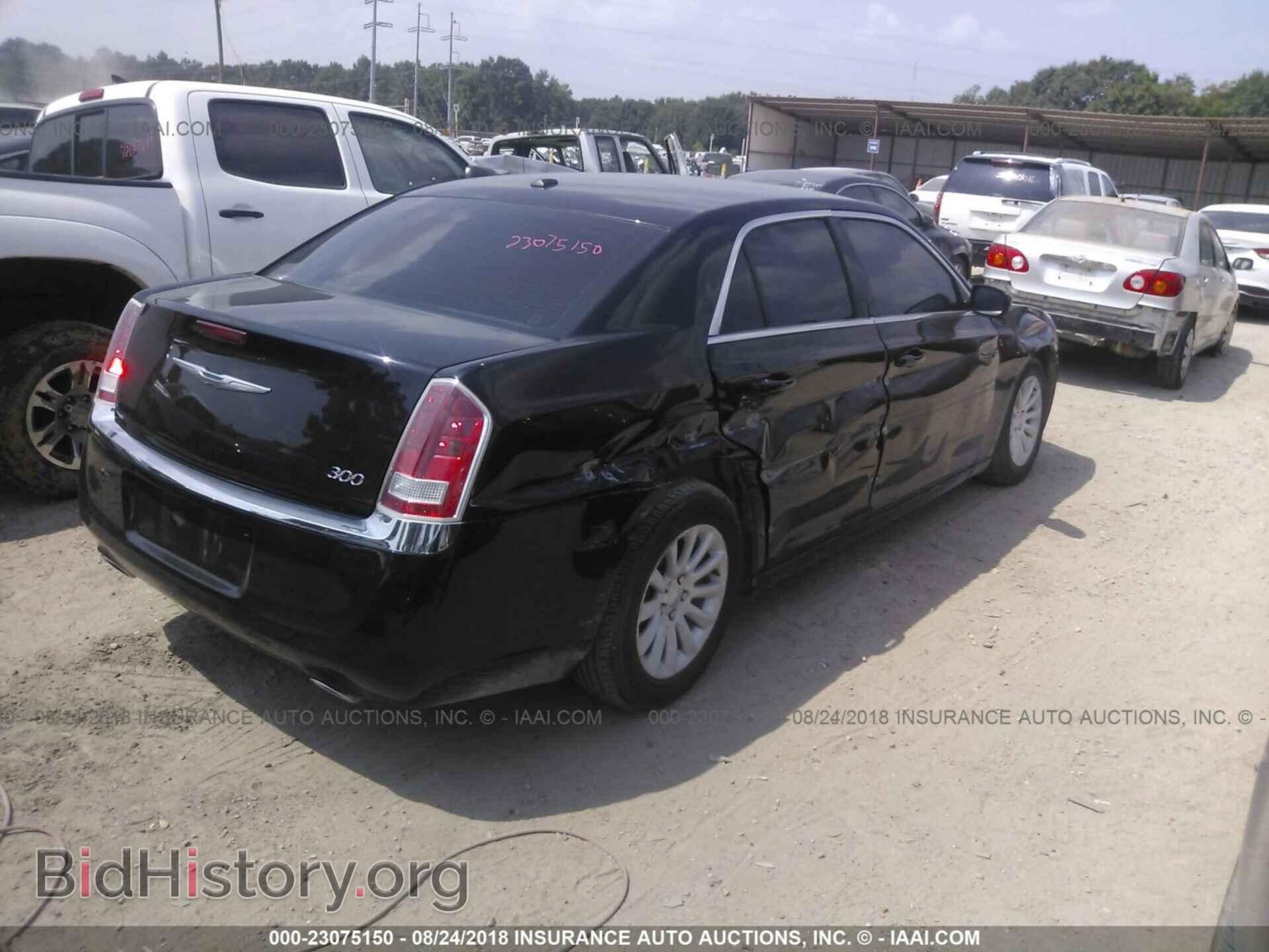 2014 CHRYSLER 300 - VIN: 2C3CCAAG5EH229075 - Фото 4