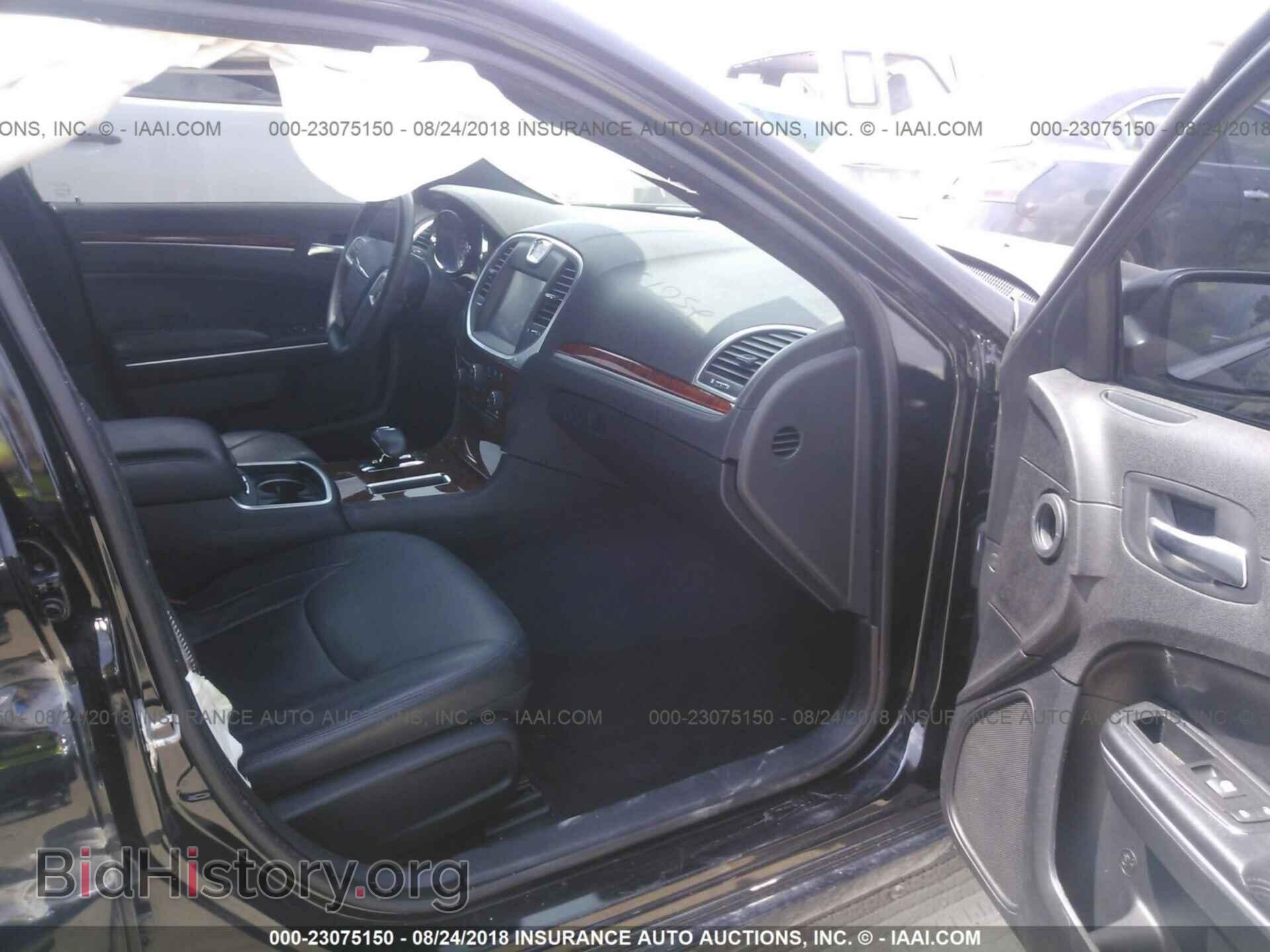 2014 CHRYSLER 300 - VIN: 2C3CCAAG5EH229075 - Фото 5
