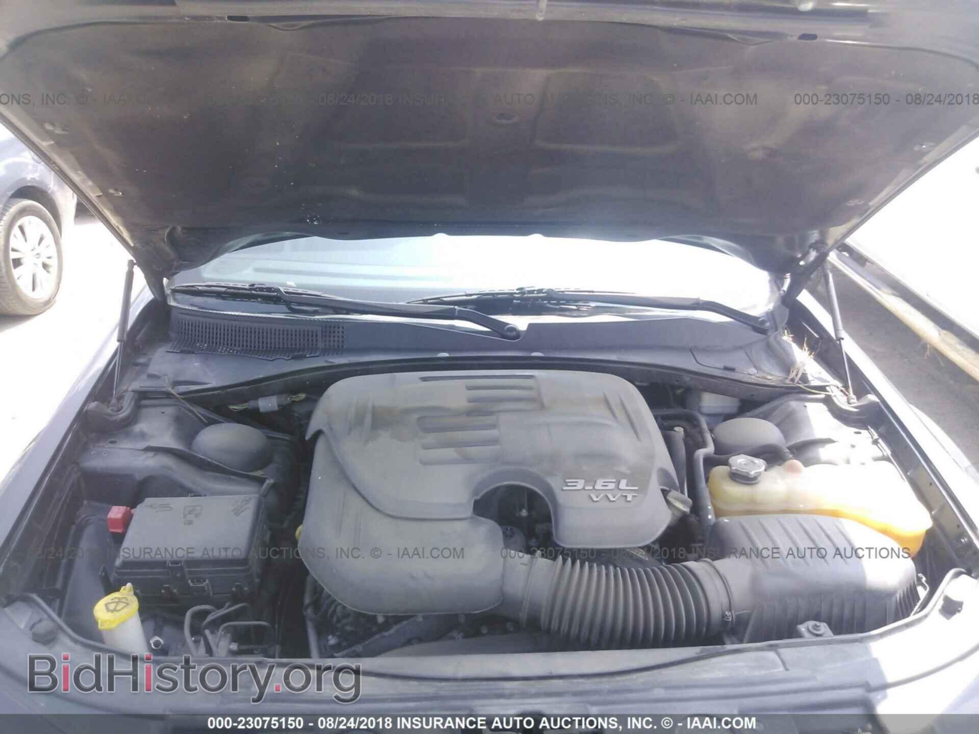 2014 CHRYSLER 300 - VIN: 2C3CCAAG5EH229075 - Фото 10