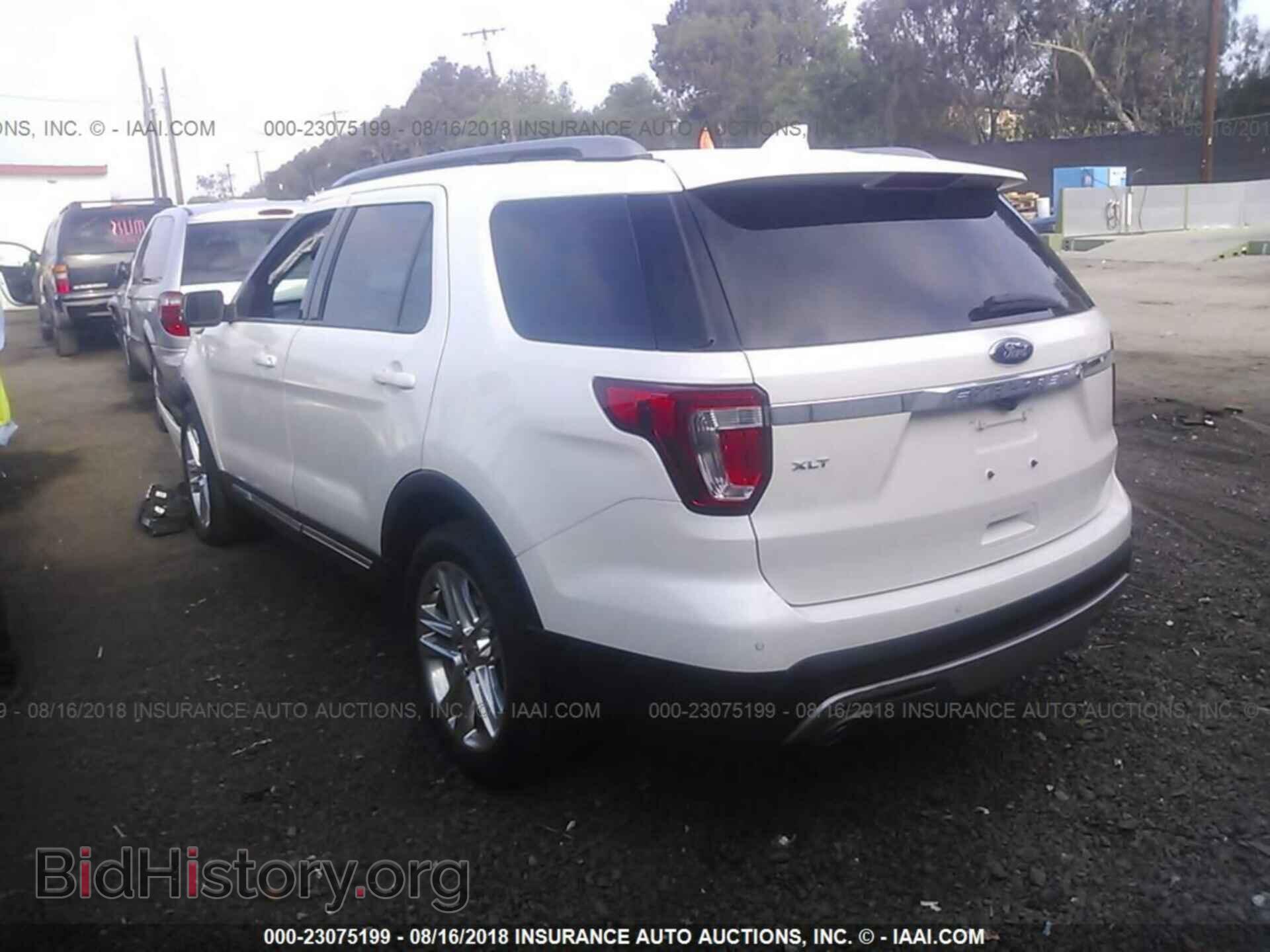 2017 Ford Explorer - VIN: 1FM5K7D83HGD55428 - Фото 3