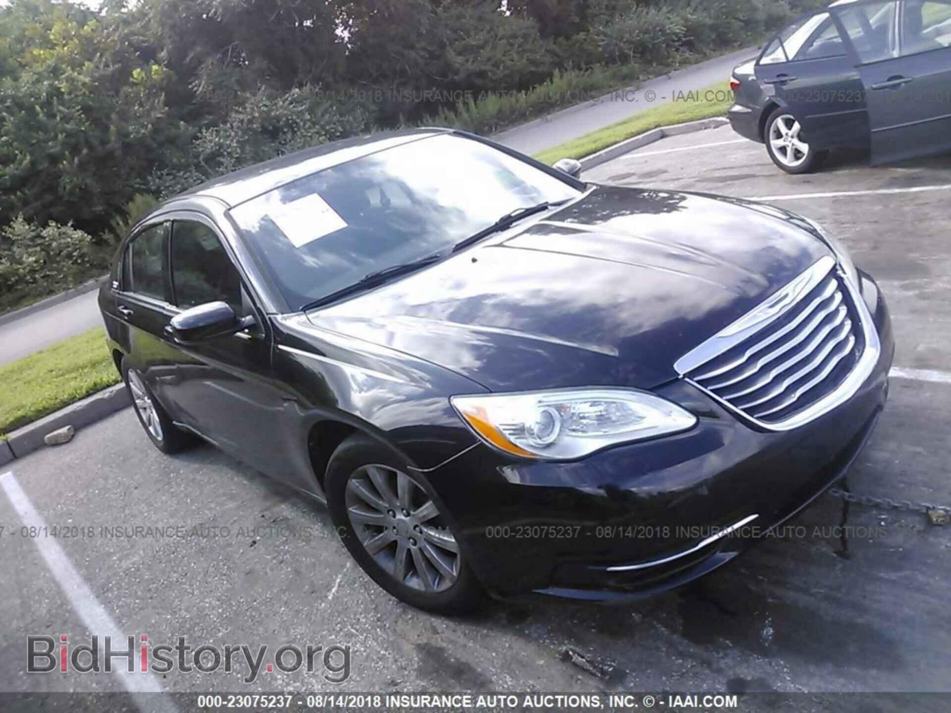 Photo 1C3CCBBG9DN635337 - Chrysler 200 2013