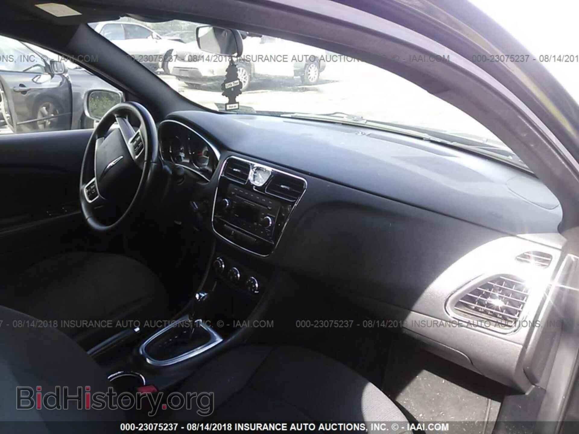 2013 Chrysler 200 - VIN: 1C3CCBBG9DN635337 - Photo 5