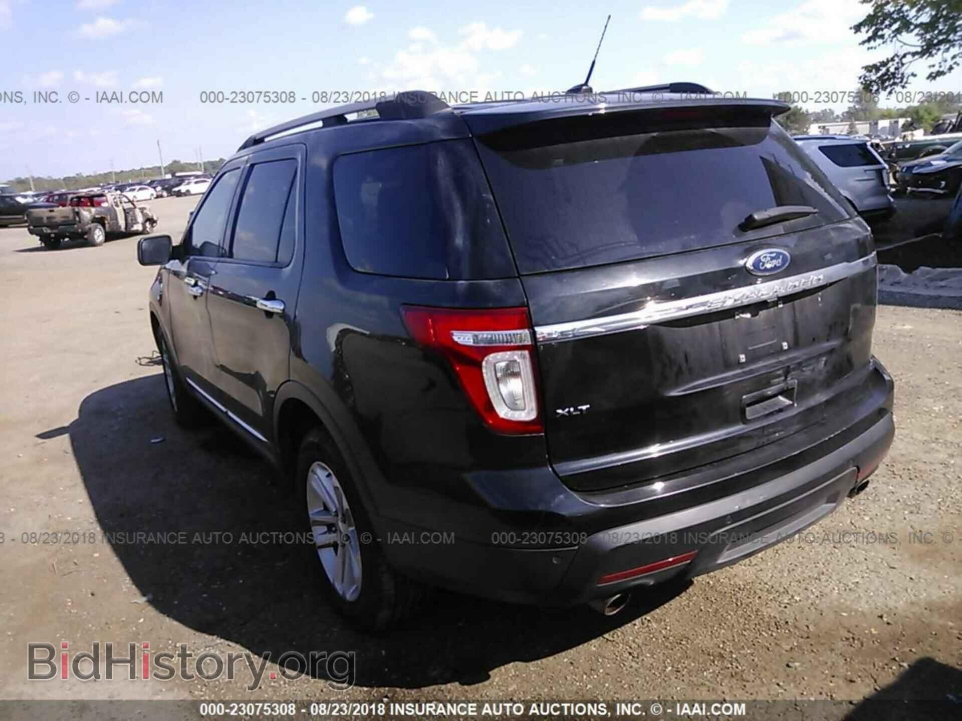 2011 Ford Explorer - VIN: 1FMHK7D82BGA58686 - Фото 3