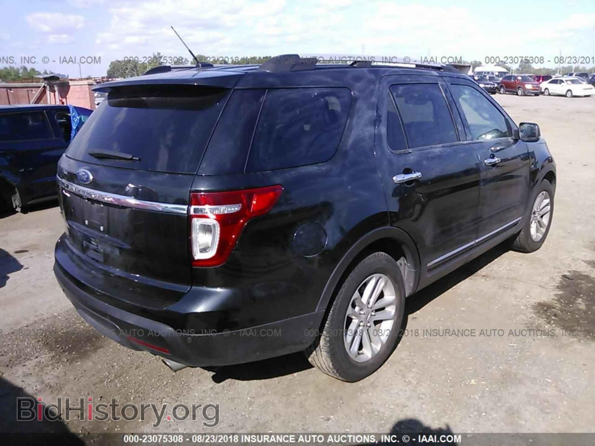 2011 Ford Explorer - VIN: 1FMHK7D82BGA58686 - Фото 4