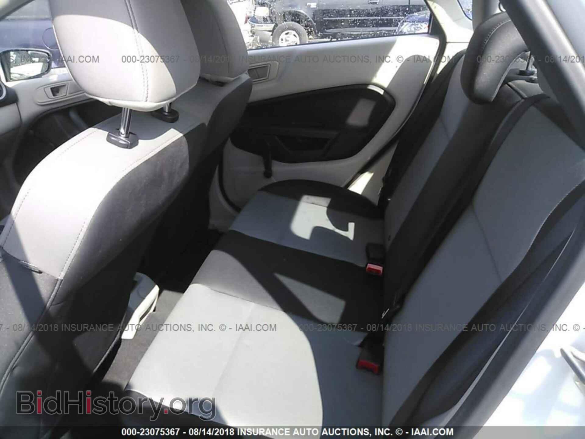 2013 Ford Fiesta - VIN: 3FADP4AJ9DM174881 - Photo 8