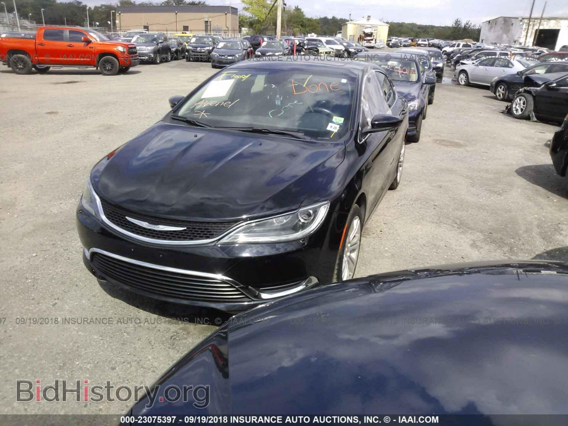 2015 Chrysler 200 - VIN: 1C3CCCABXFN559271 - Photo 2
