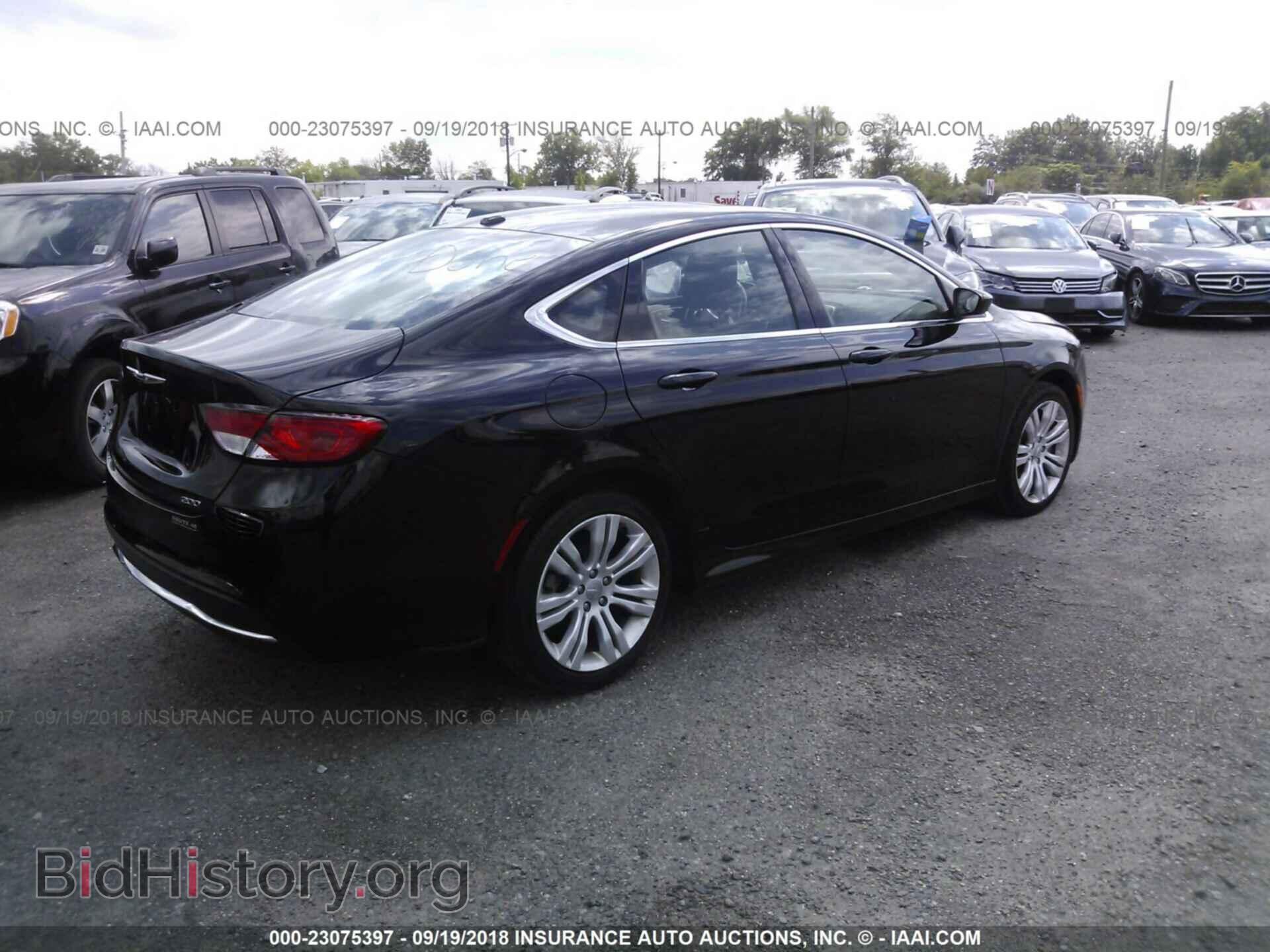 2015 Chrysler 200 - VIN: 1C3CCCABXFN559271 - Photo 4