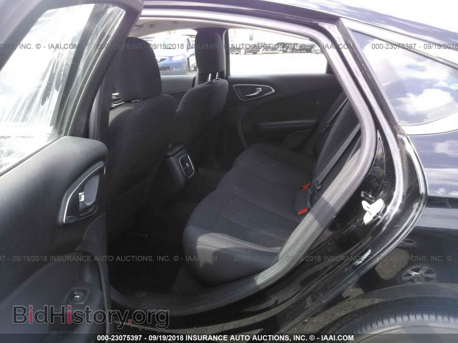 2015 Chrysler 200 - VIN: 1C3CCCABXFN559271 - Photo 8
