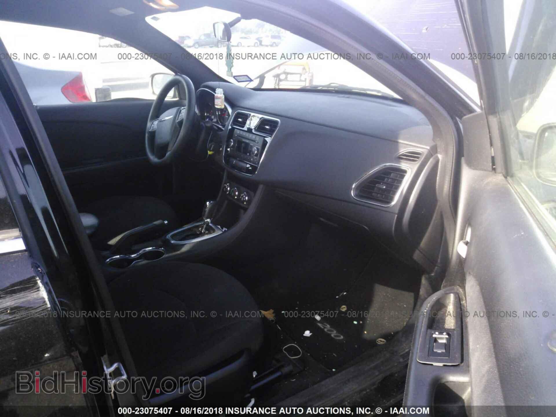 2012 Chrysler 200 - VIN: 1C3CCBAB1CN105299 - Фото 5