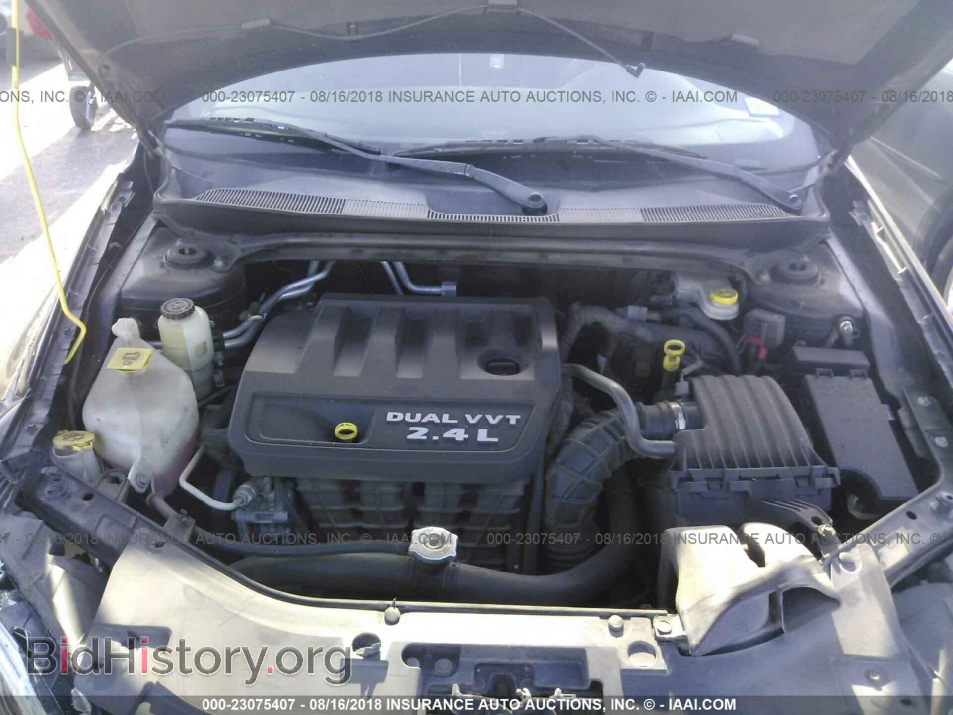2012 Chrysler 200 - VIN: 1C3CCBAB1CN105299 - Фото 10