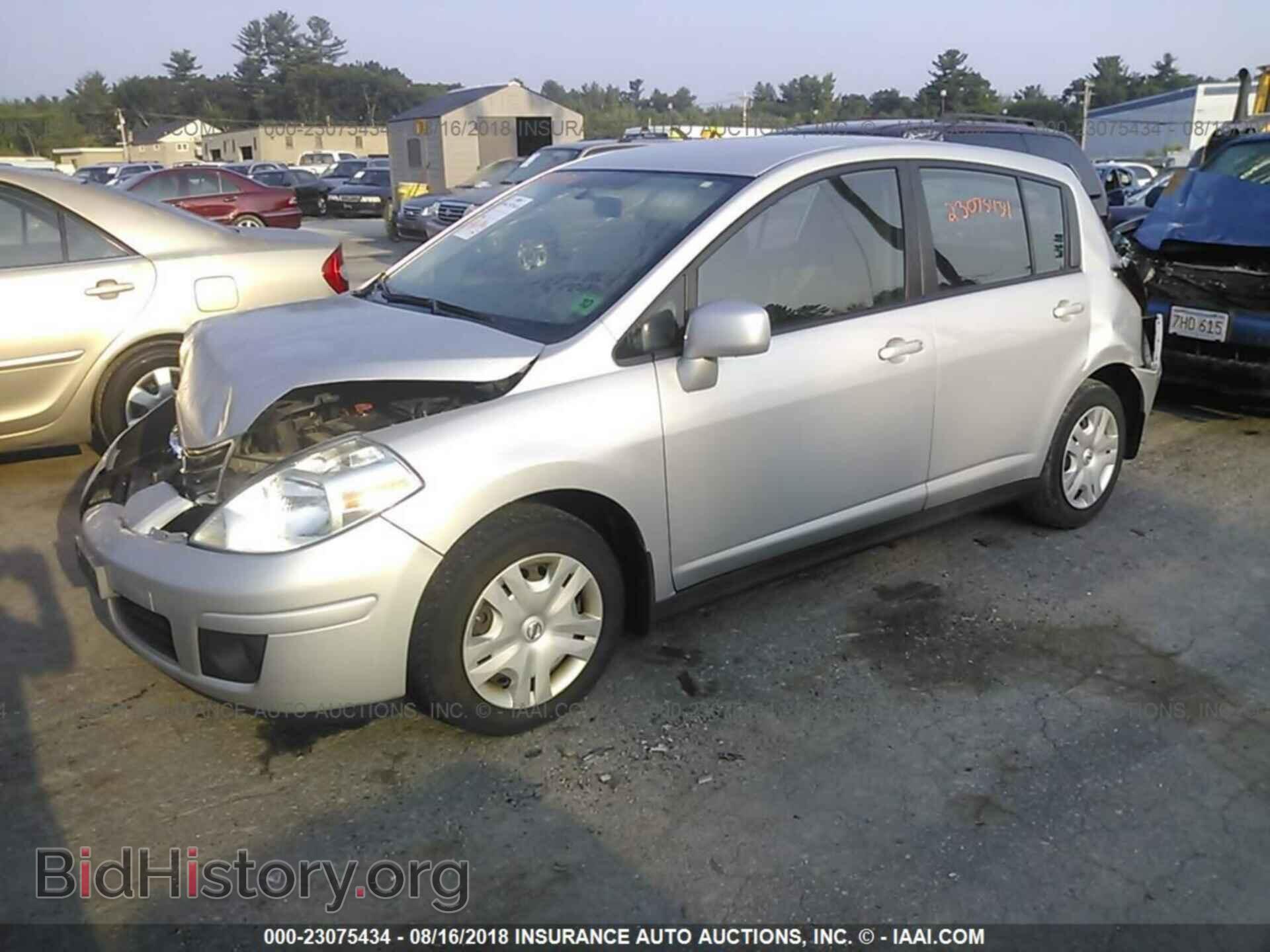 2011 Nissan Versa - VIN: 3N1BC1CP7BL411595 - Фото 2