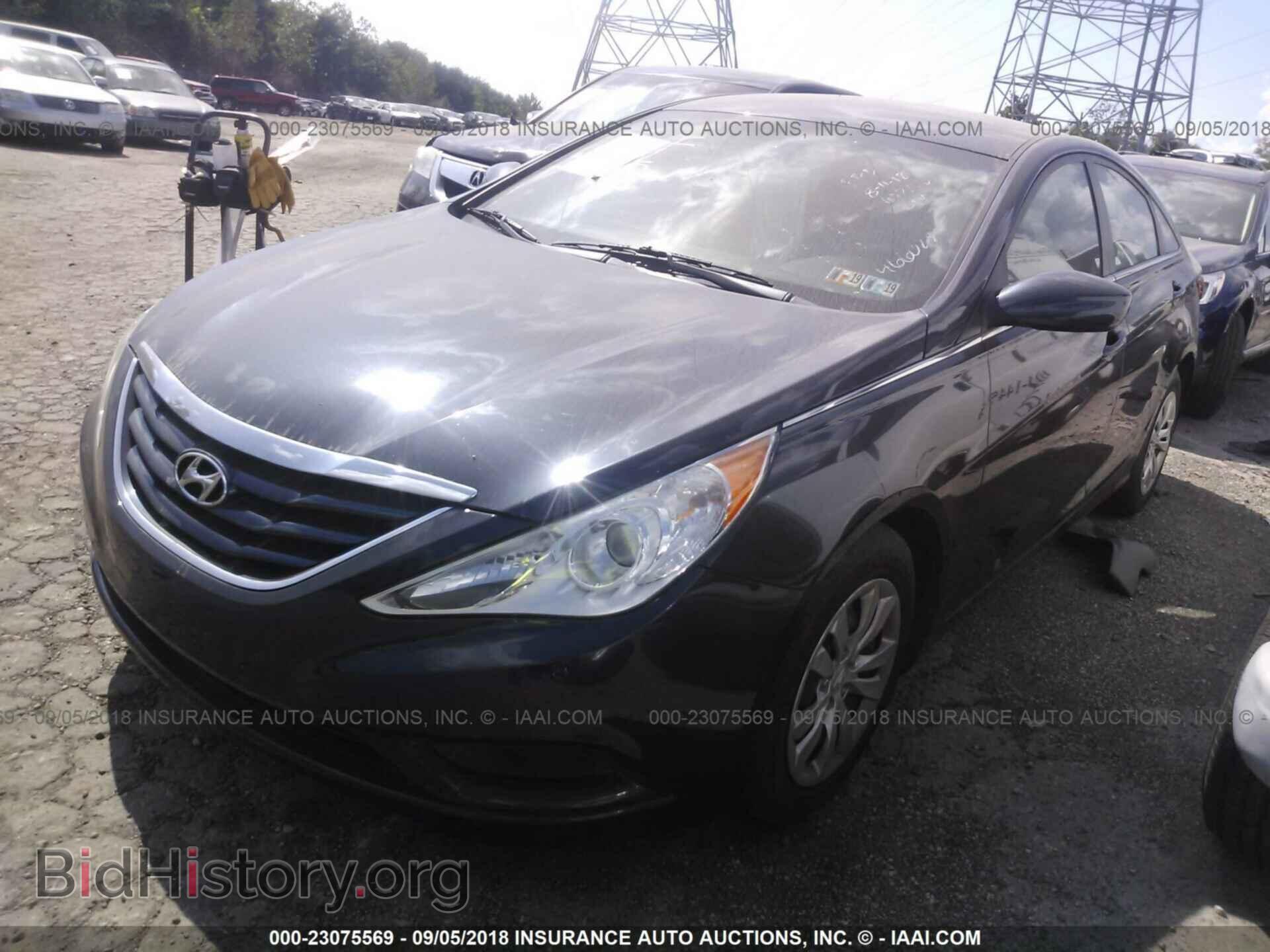 2012 Hyundai Sonata - VIN: 5NPEB4AC5CH466028 - Photo 2
