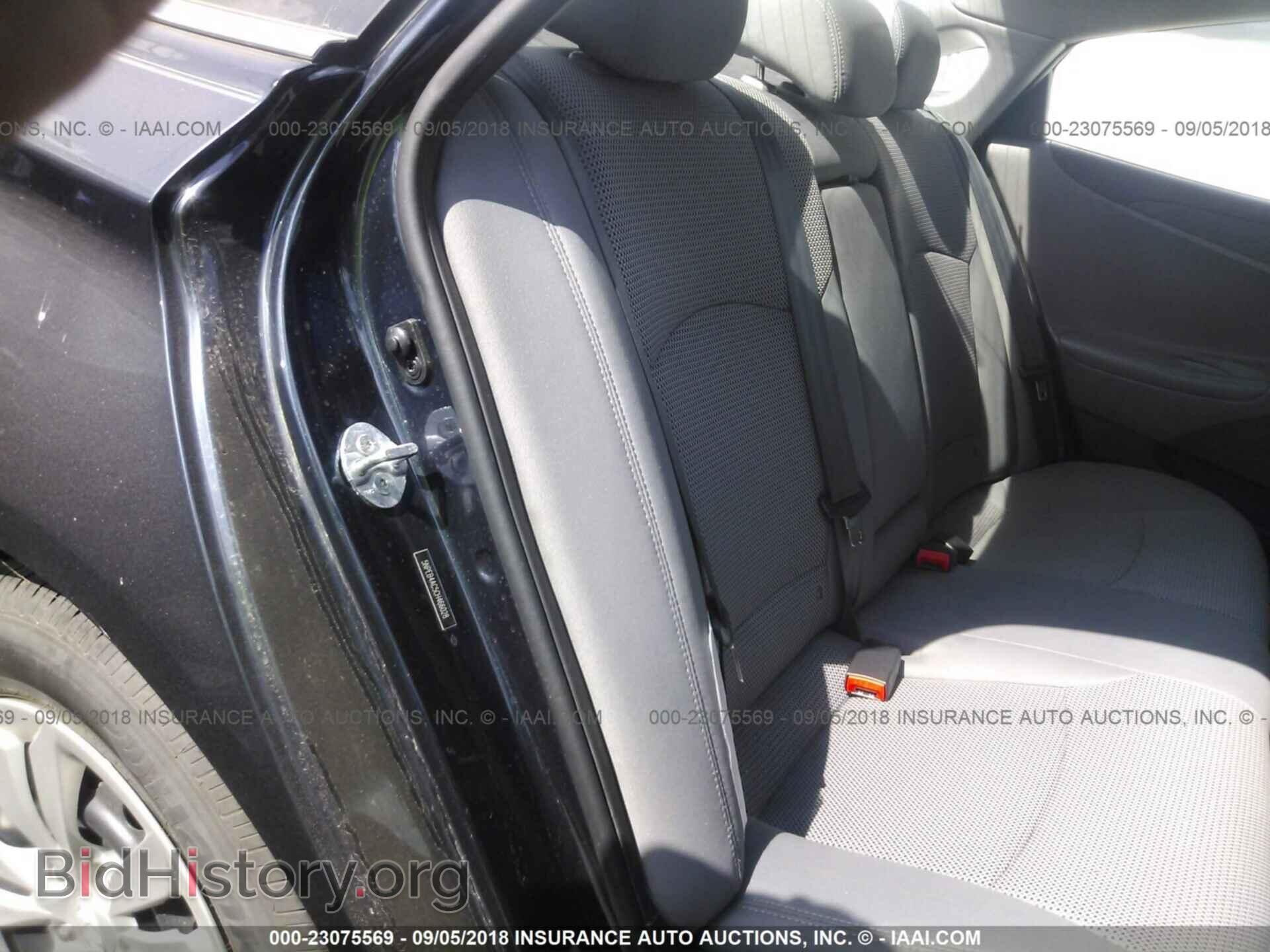 2012 Hyundai Sonata - VIN: 5NPEB4AC5CH466028 - Photo 8