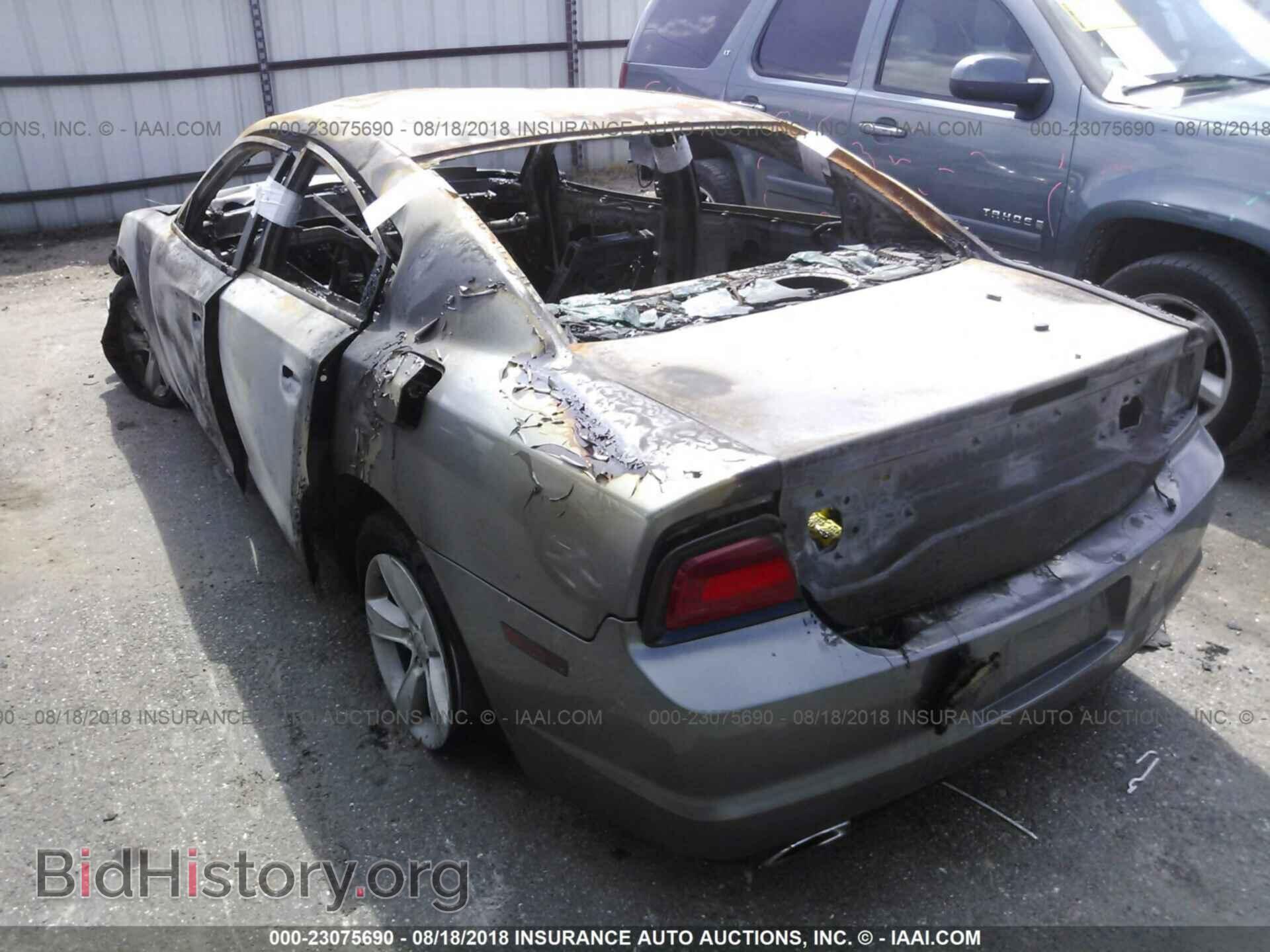 2011 Dodge Charger - VIN: 2B3CL3CG0BH584754 - Фото 3