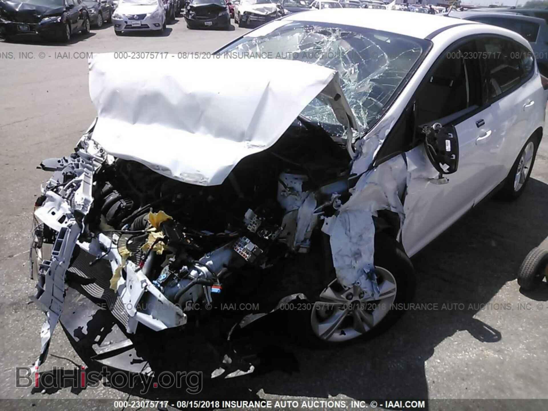 2013 Ford Focus - VIN: 1FADP3K27DL334565 - Photo 2