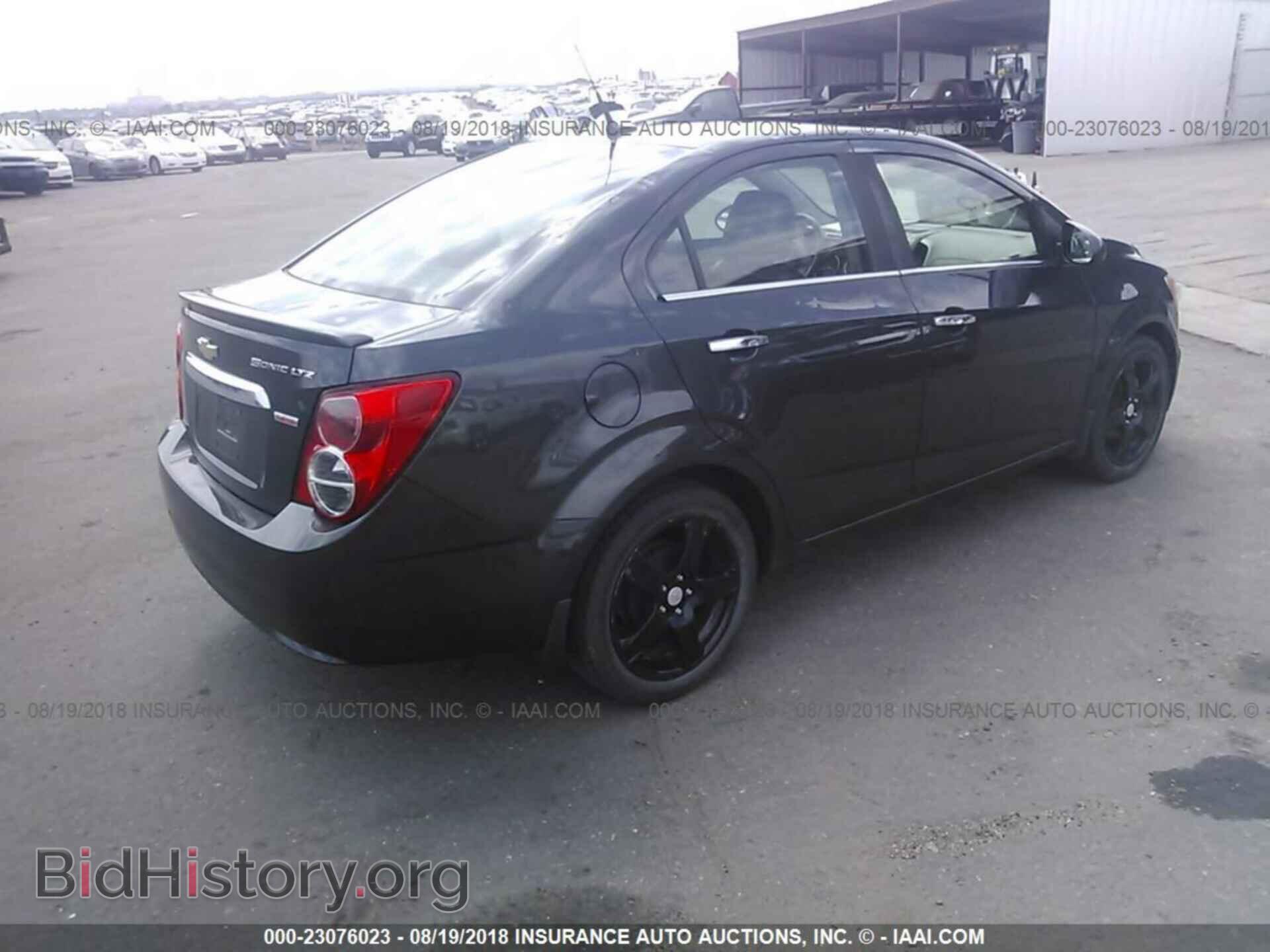 2014 Chevrolet Sonic - VIN: 1G1JE5SB3E4134480 - Фото 4