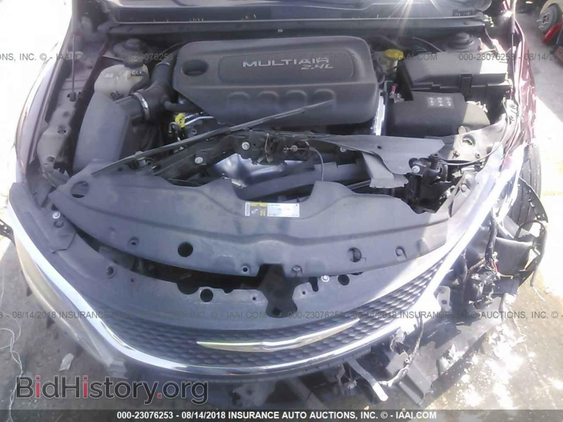2015 Chrysler 200 - VIN: 1C3CCCAB0FN618442 - Photo 10