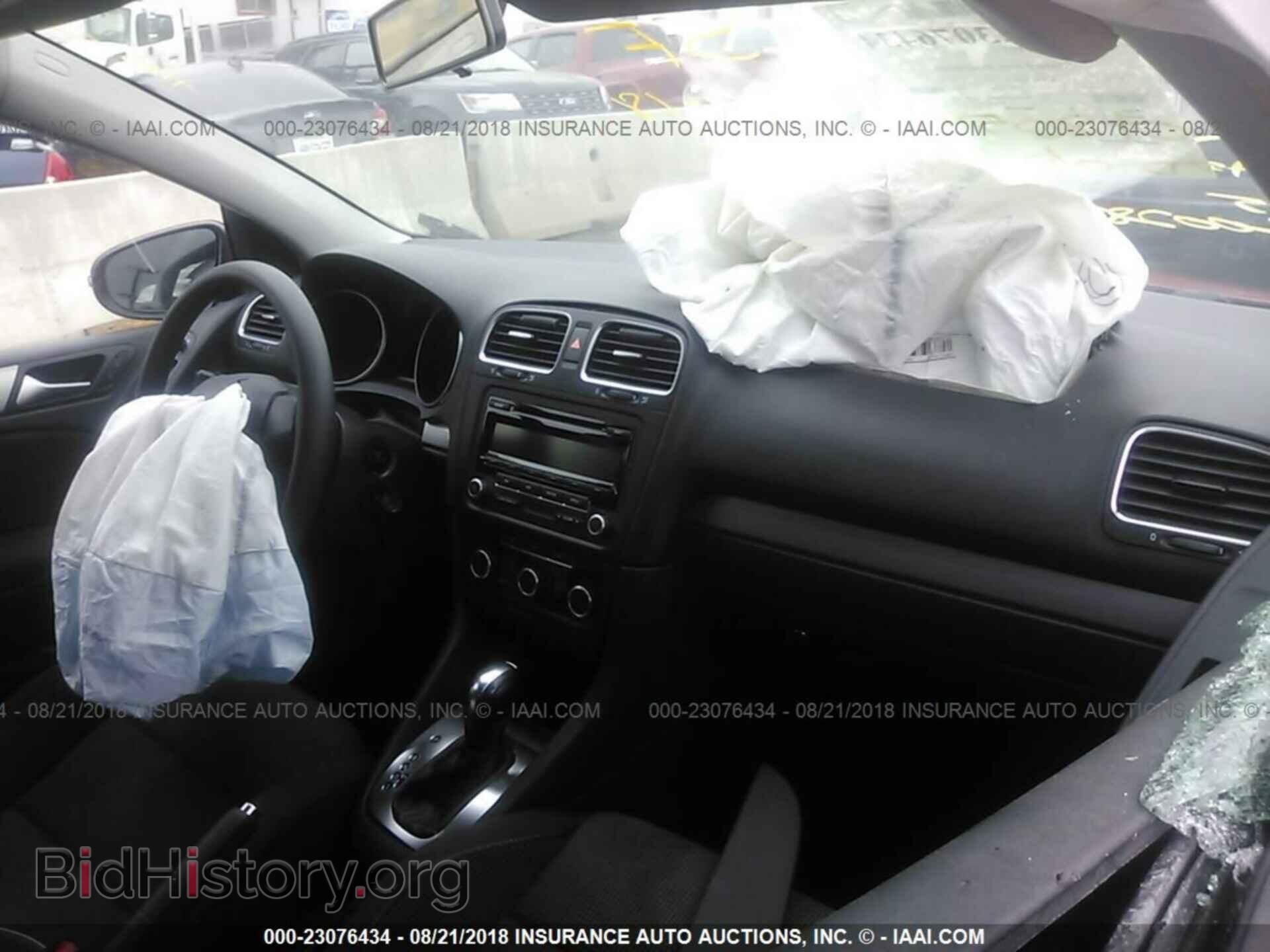 2012 Volkswagen Golf - VIN: WVWDB7AJ7CW270579 - Фото 5