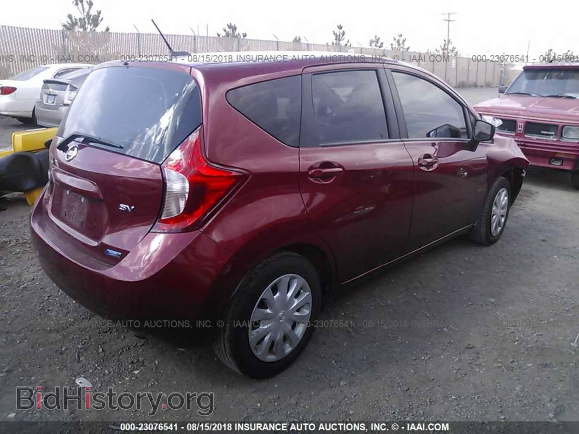 2016 Nissan Versa note - VIN: 3N1CE2CP5GL373151 - Фото 4