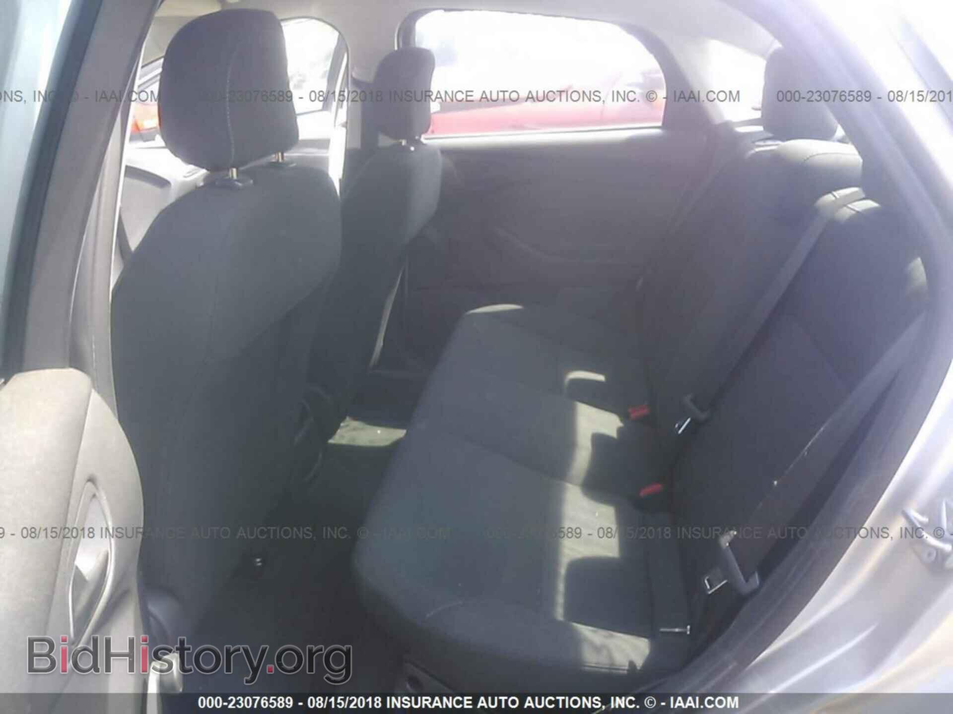 2016 Ford Focus - VIN: 1FADP3E21GL209027 - Photo 8