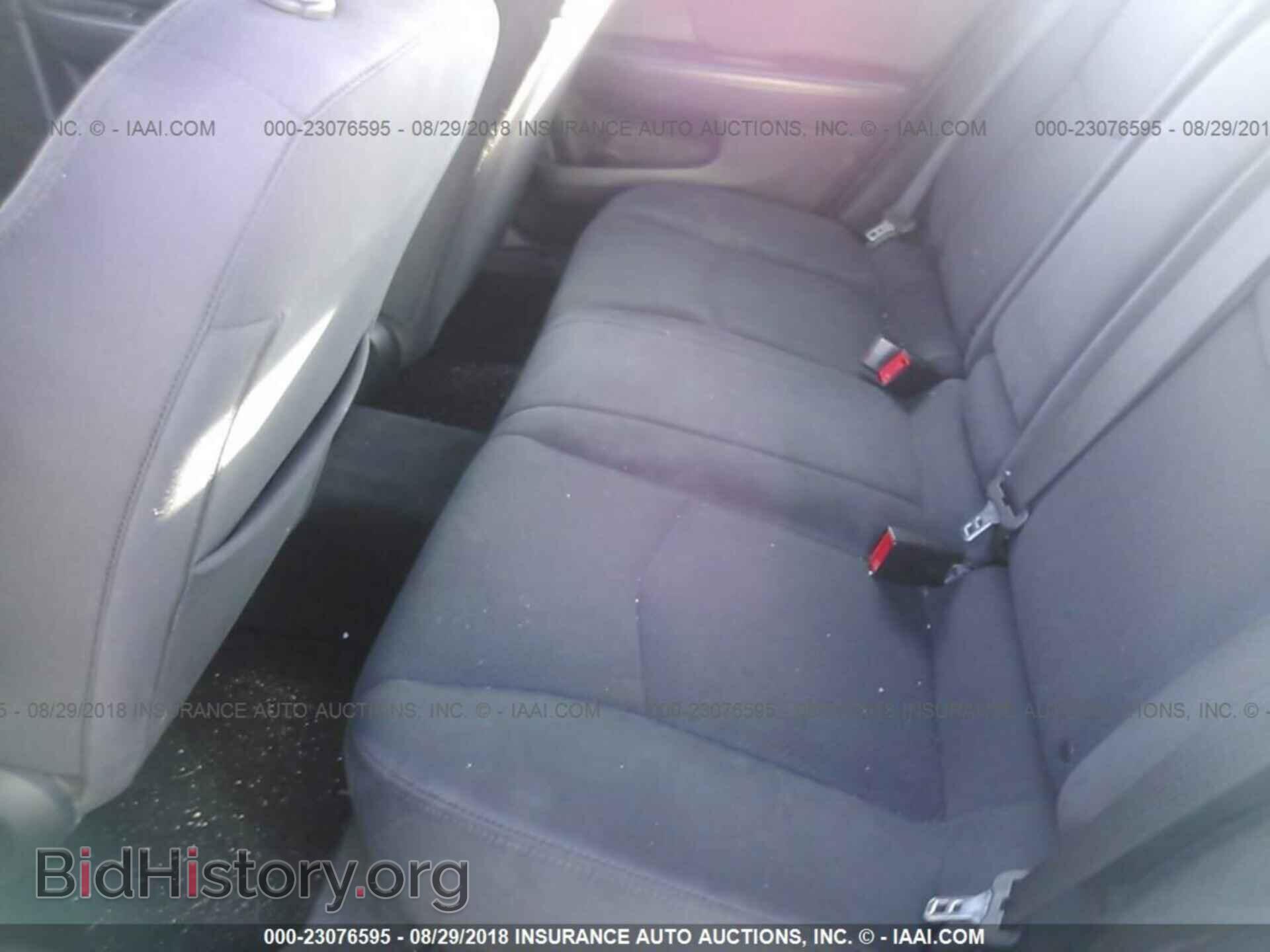 2014 Chrysler 200 - VIN: 1C3CCBBG7EN144900 - Фото 8