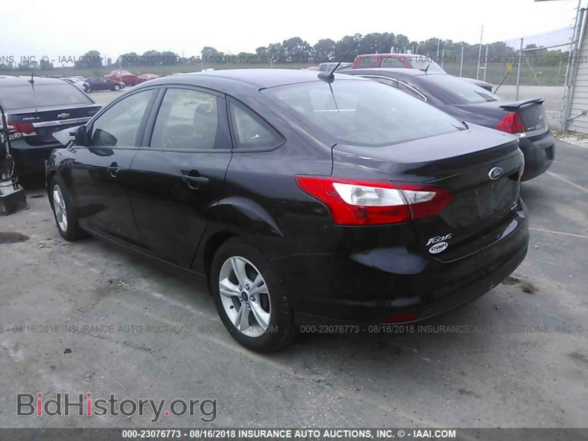 2014 Ford Focus - VIN: 1FADP3F28EL427784 - Фото 3