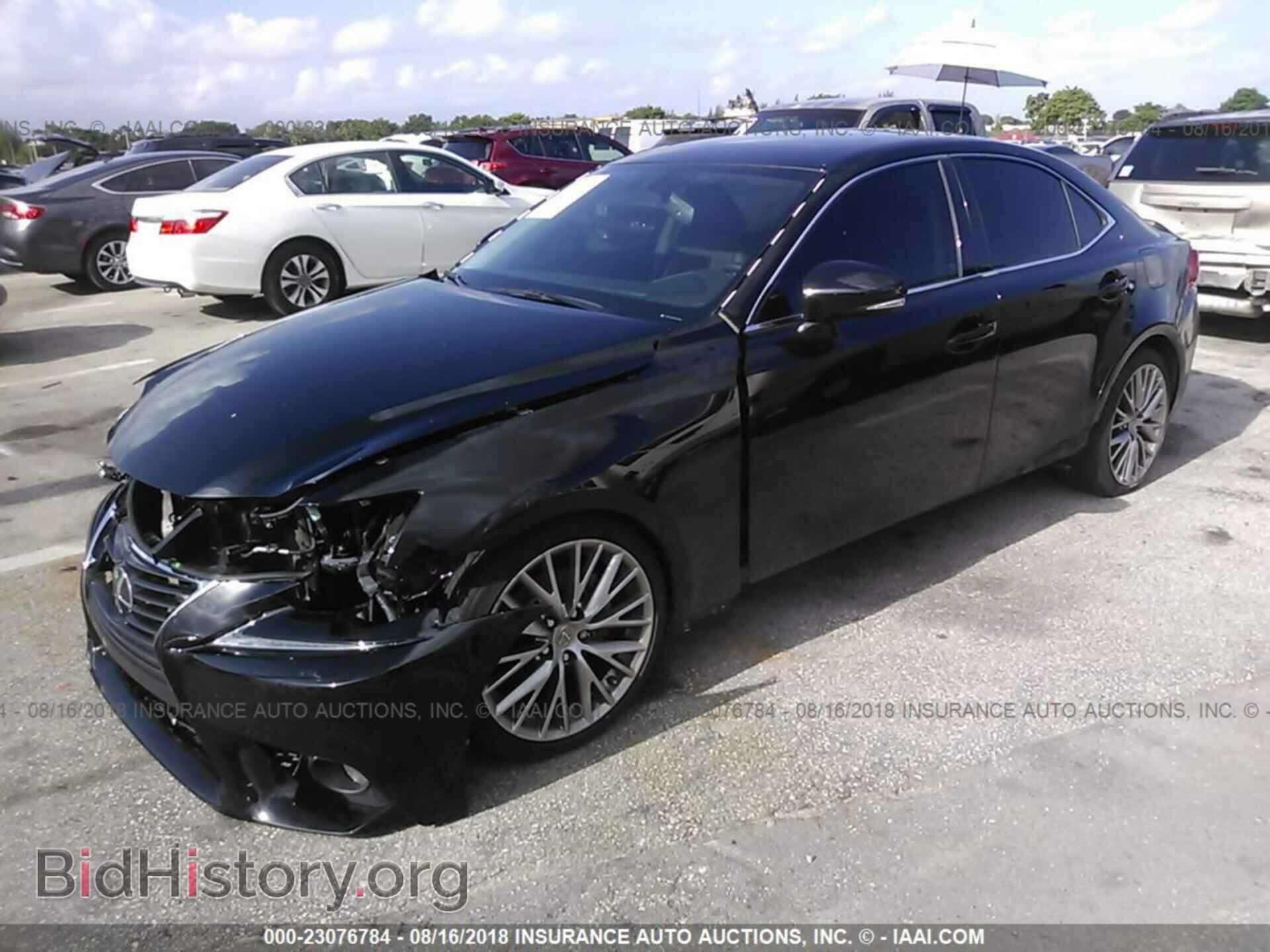 2014 Lexus Is - VIN: JTHBF1D20E5022565 - Photo 2
