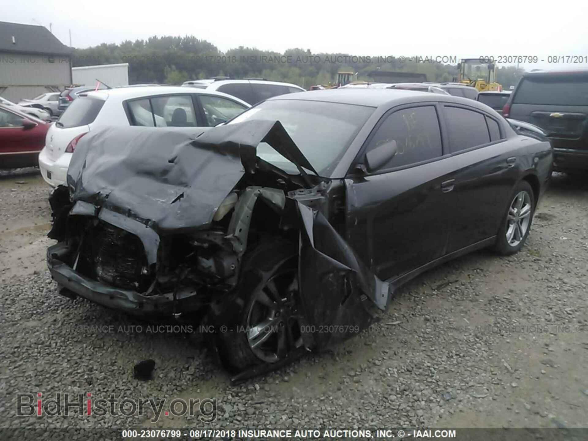 2013 Dodge Charger - VIN: 2C3CDXDT1DH702137 - Фото 2