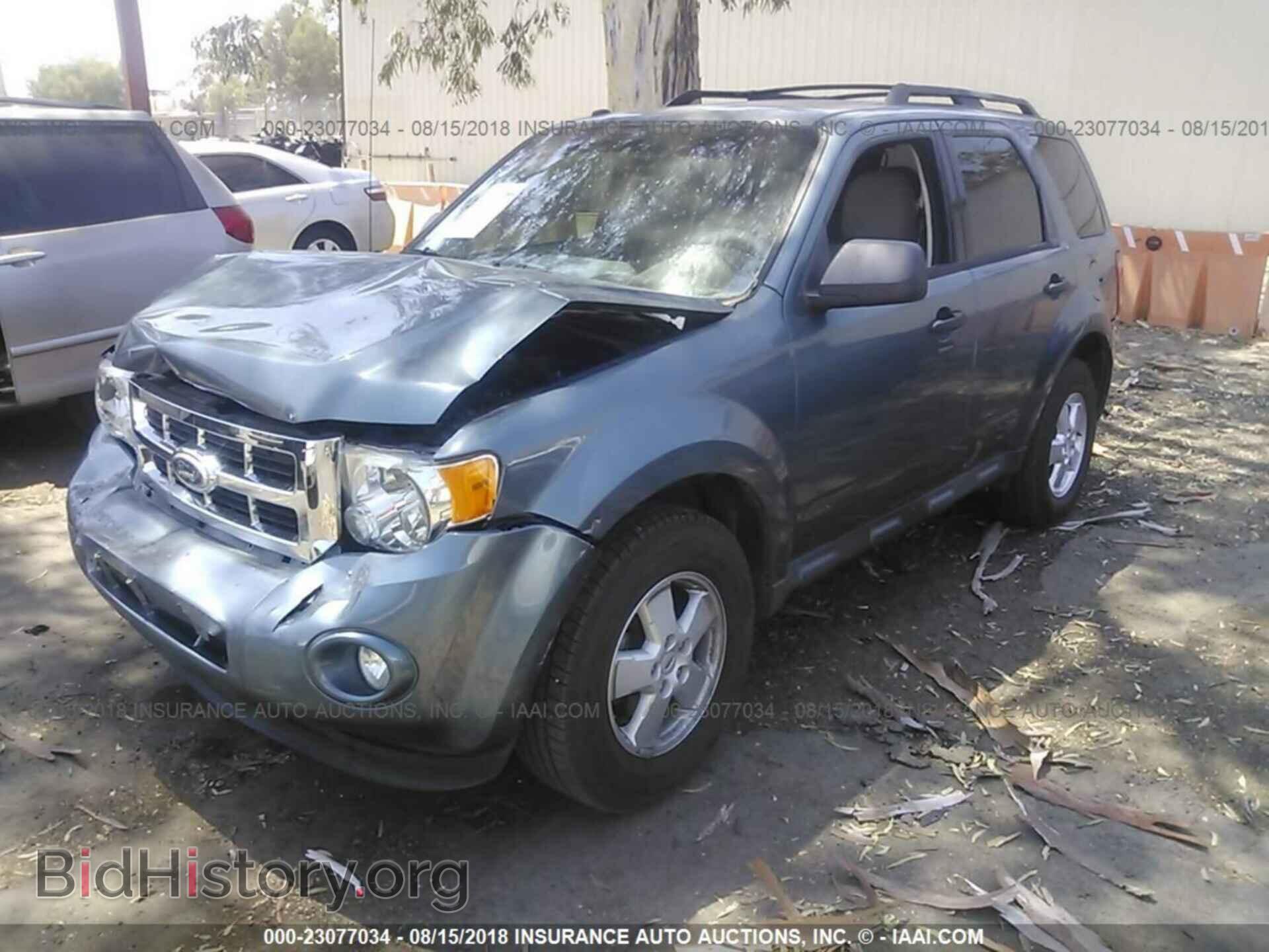 2012 Ford Escape - VIN: 1FMCU0D74CKC45526 - Фото 2