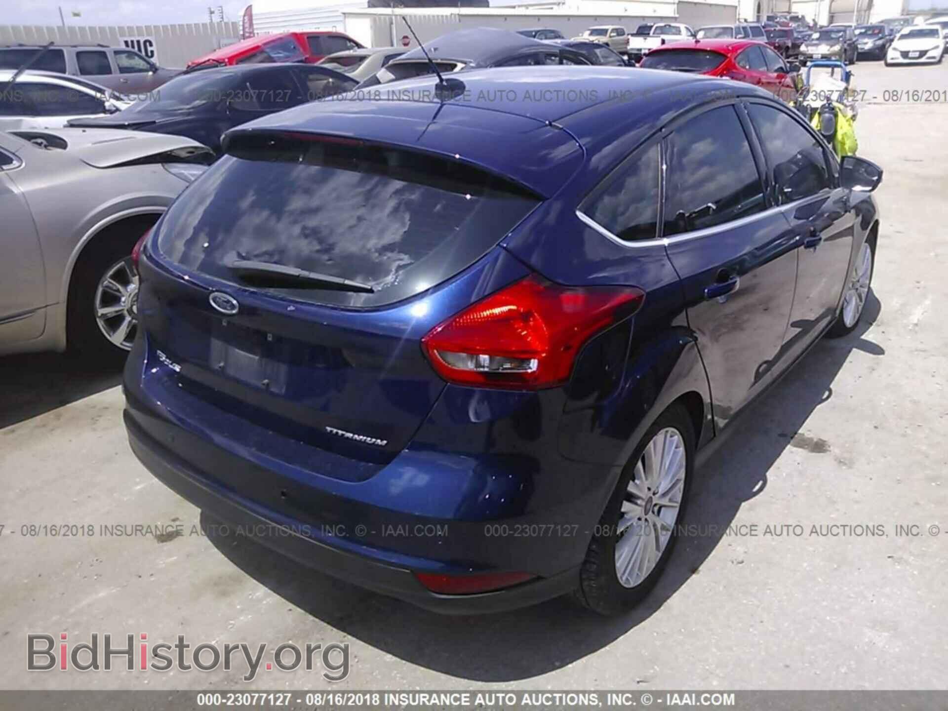 2016 Ford Focus - VIN: 1FADP3N21GL255859 - Фото 4