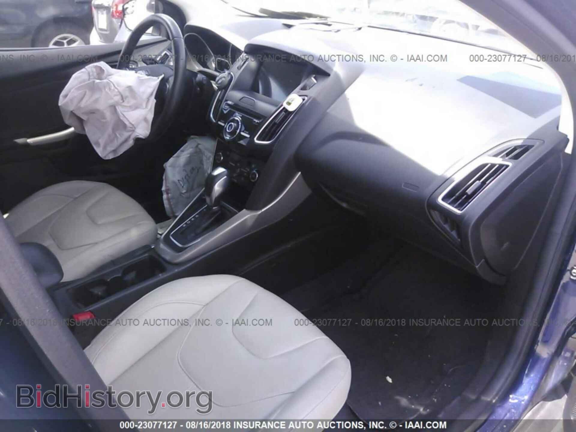 2016 Ford Focus - VIN: 1FADP3N21GL255859 - Фото 5