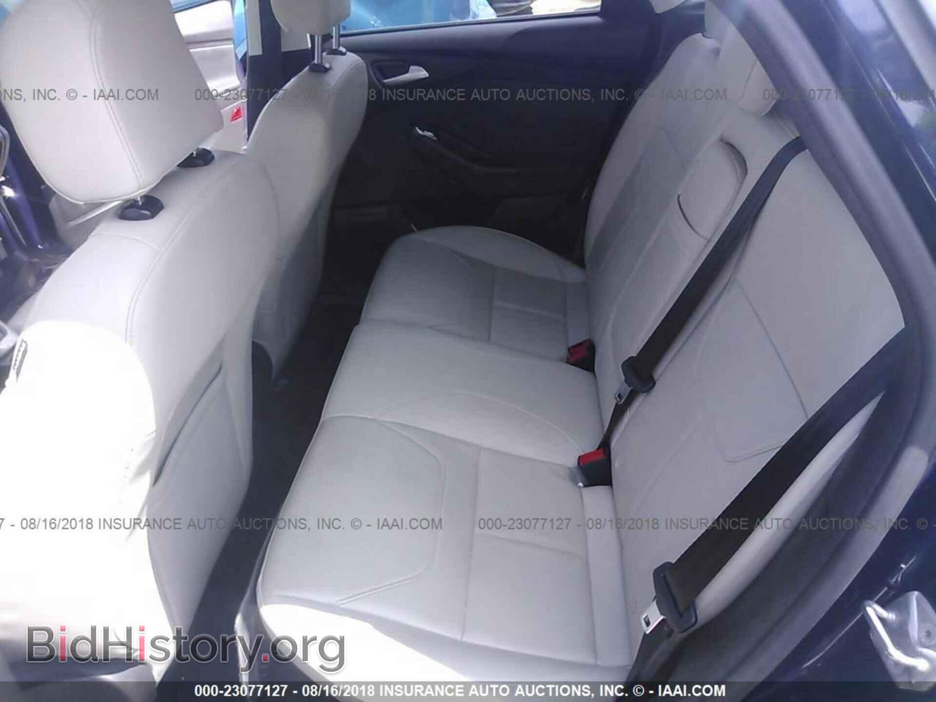 2016 Ford Focus - VIN: 1FADP3N21GL255859 - Фото 8