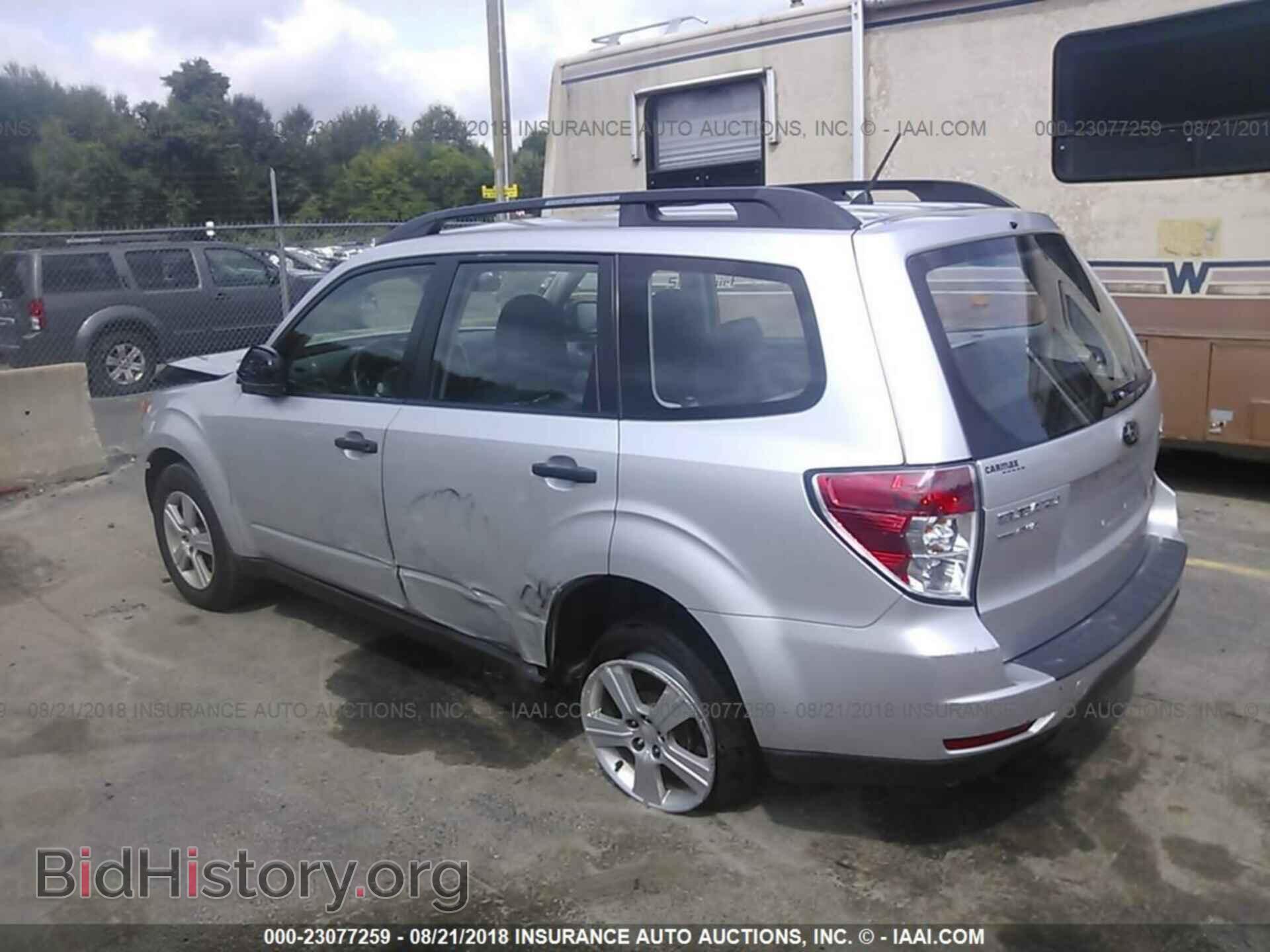2011 Subaru Forester - VIN: JF2SHABC2BH779941 - Фото 3
