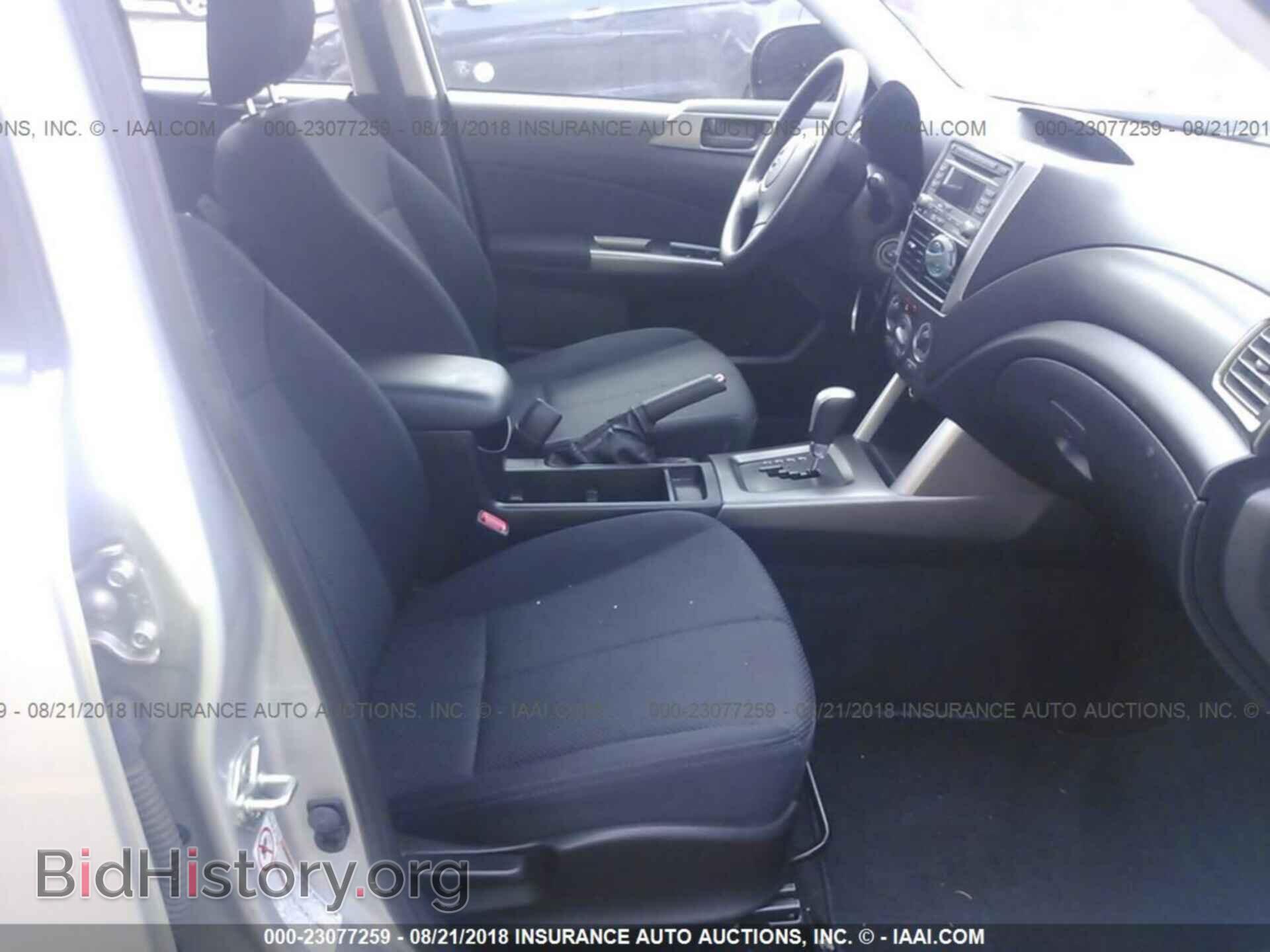 2011 Subaru Forester - VIN: JF2SHABC2BH779941 - Фото 5