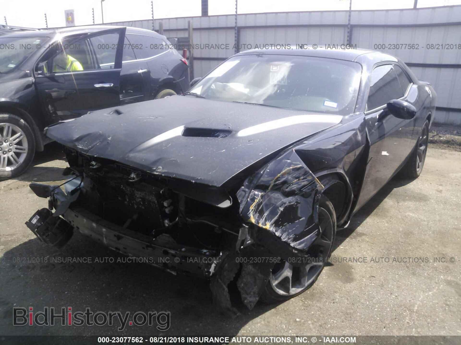 2018 Dodge Challenger - VIN: 2C3CDZAG3JH218971 - Фото 2