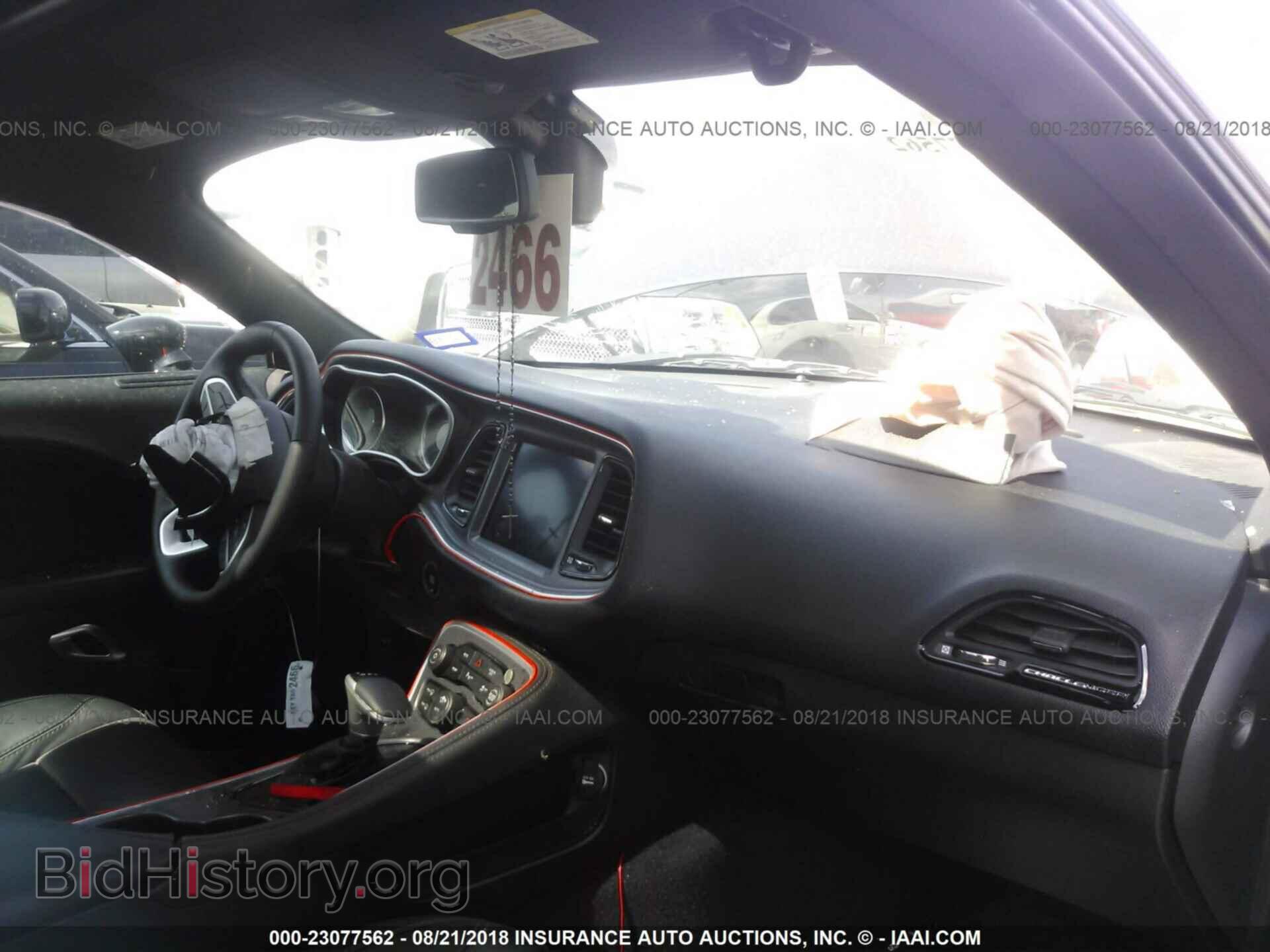 2018 Dodge Challenger - VIN: 2C3CDZAG3JH218971 - Фото 5