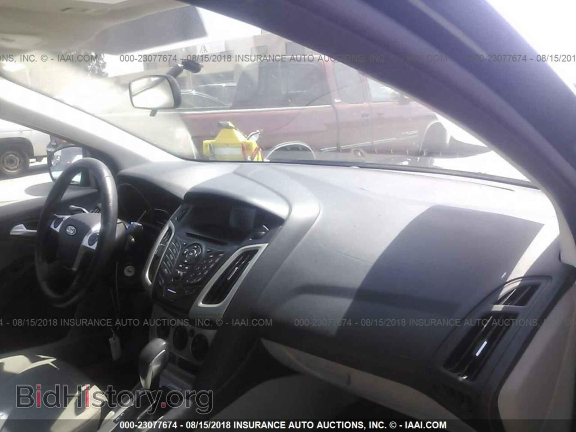2014 Ford Focus - VIN: 1FADP3F2XEL453402 - Фото 5