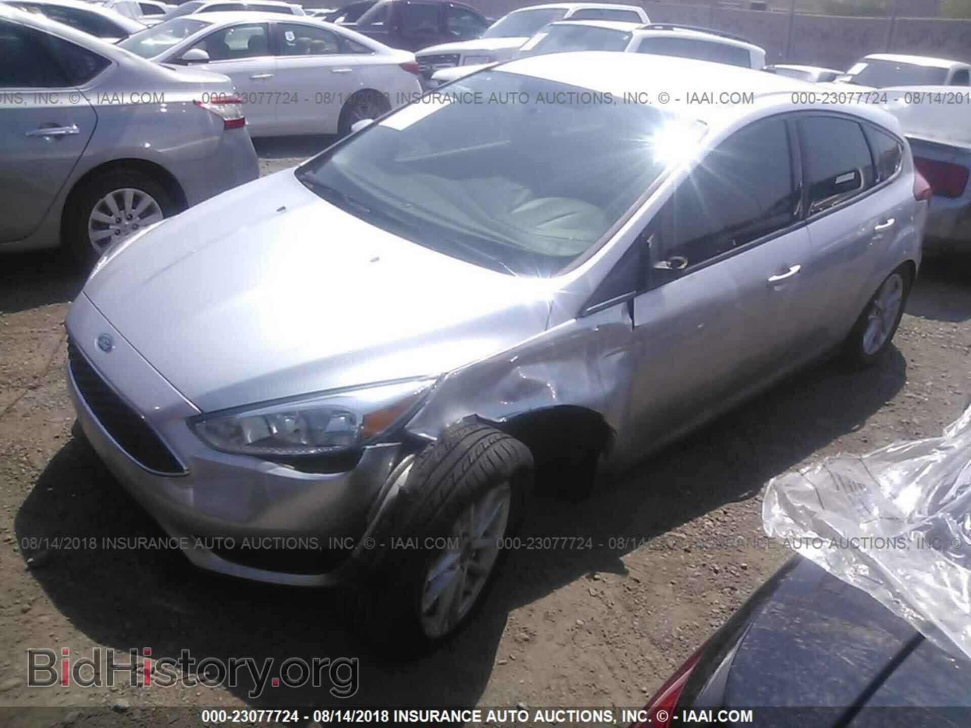 2016 Ford Focus - VIN: 1FADP3K21GL277302 - Фото 2