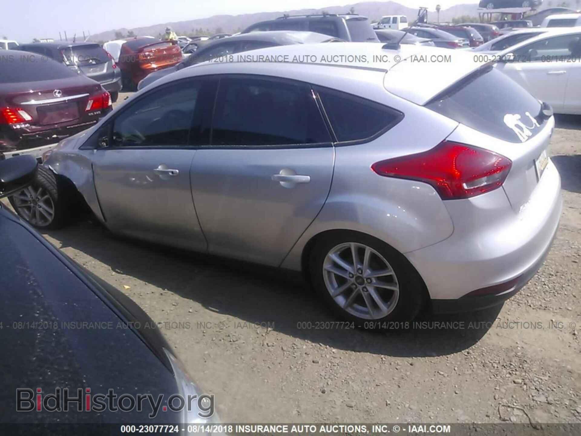 2016 Ford Focus - VIN: 1FADP3K21GL277302 - Фото 3
