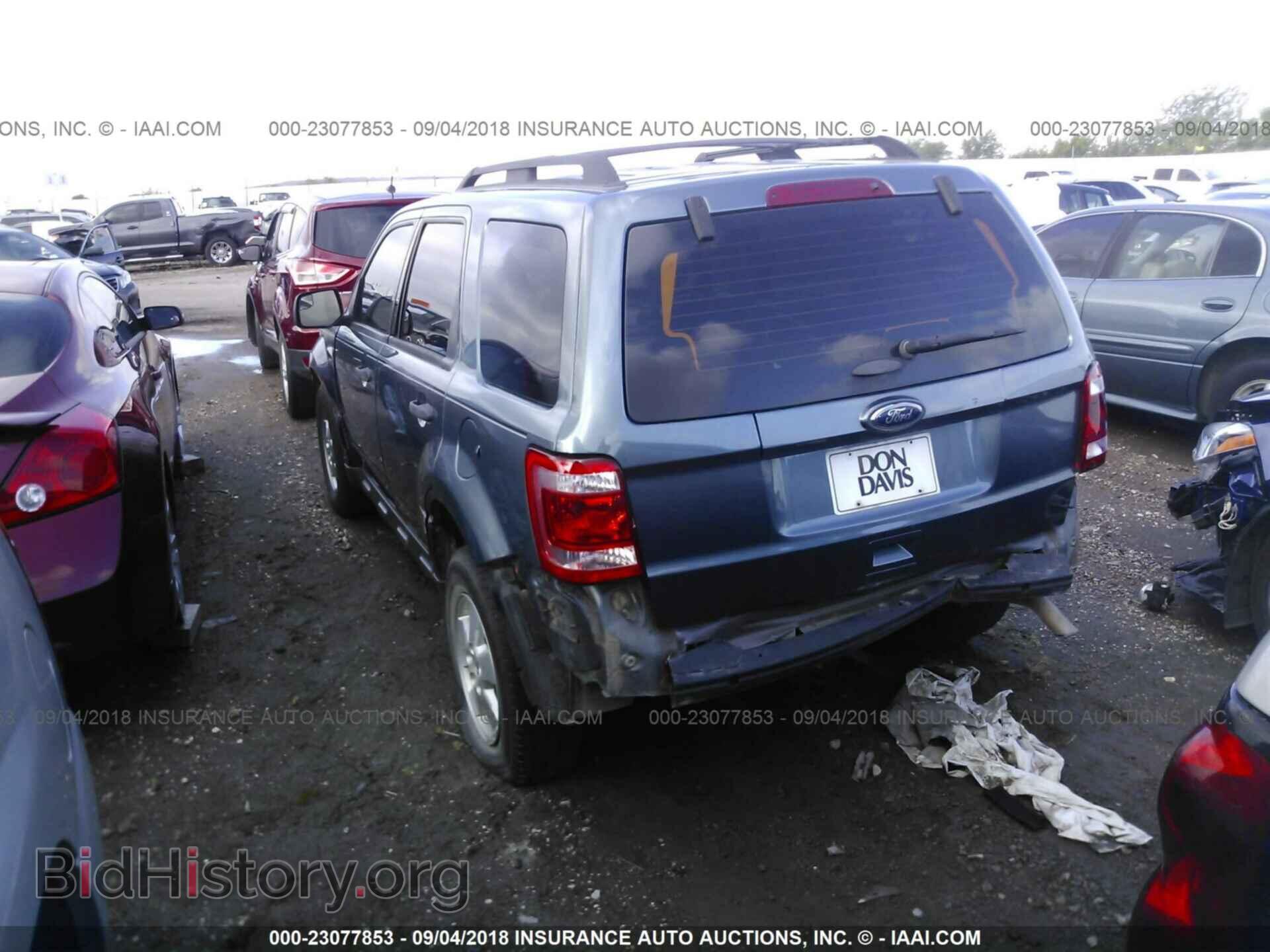 2011 Ford Escape - VIN: 1FMCU0C74BKB97591 - Photo 3
