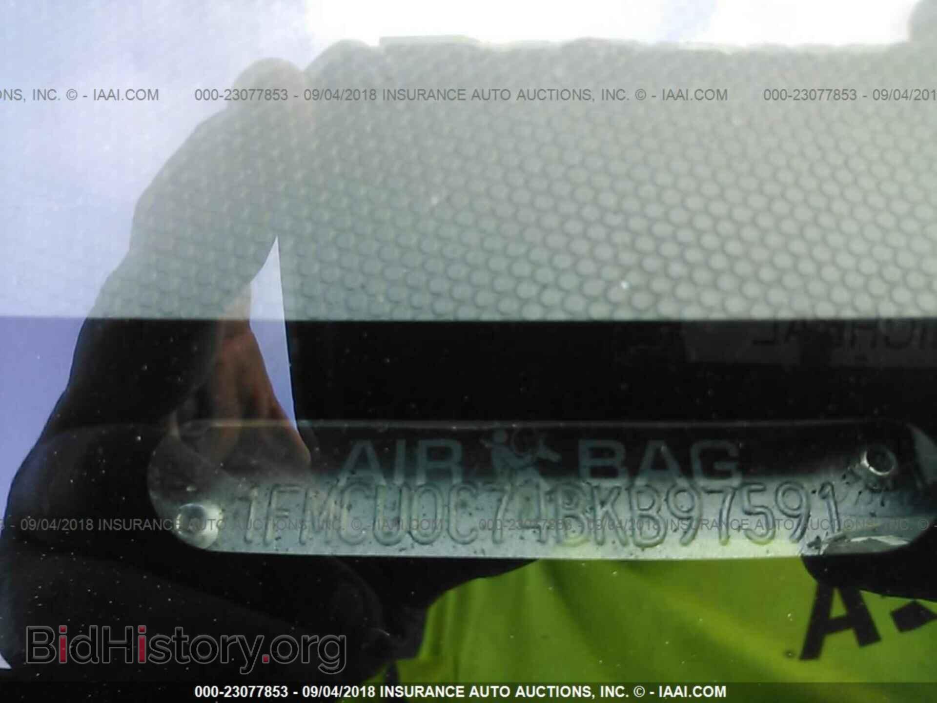 2011 Ford Escape - VIN: 1FMCU0C74BKB97591 - Photo 9