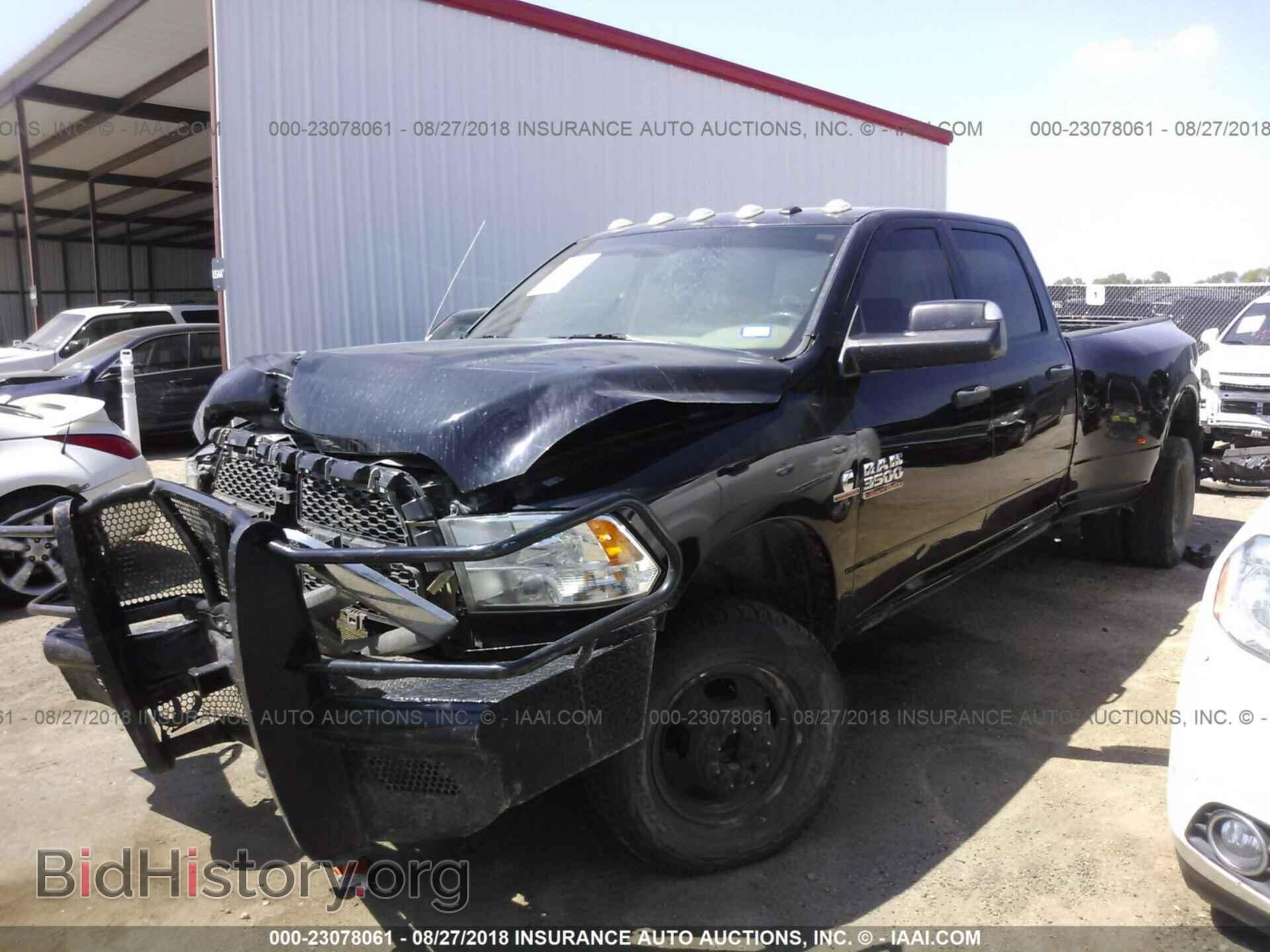 2015 Ram 3500 - VIN: 3C63RRGL7FG590782 - Фото 2
