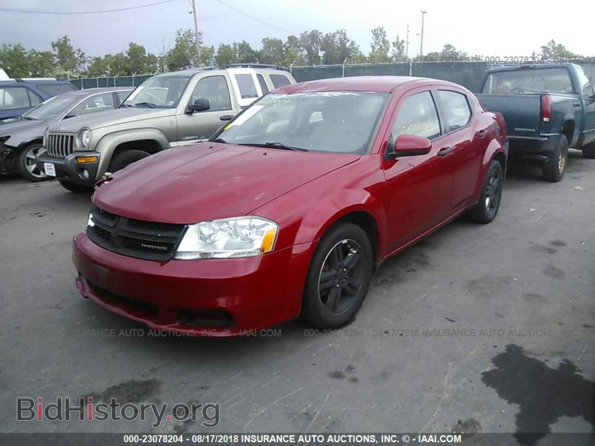 2011 Dodge Avenger - VIN: 1B3BD1FB6BN531657 - Фото 2