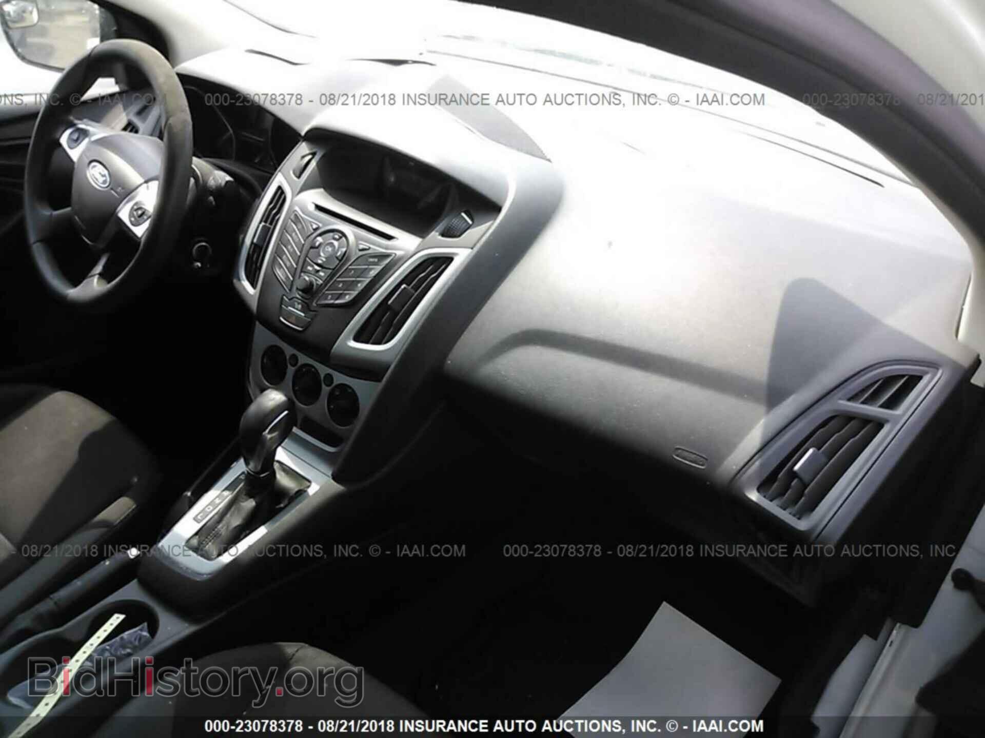 2012 Ford Focus - VIN: 1FAHP3F28CL162489 - Photo 5