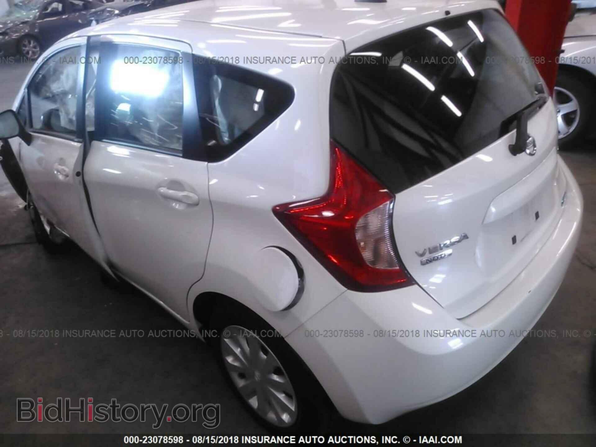 2016 Nissan Versa note - VIN: 3N1CE2CP0GL403141 - Photo 3